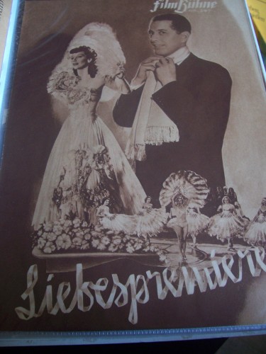 Artikelbild des Artikels “No 247, Liebespremiere “