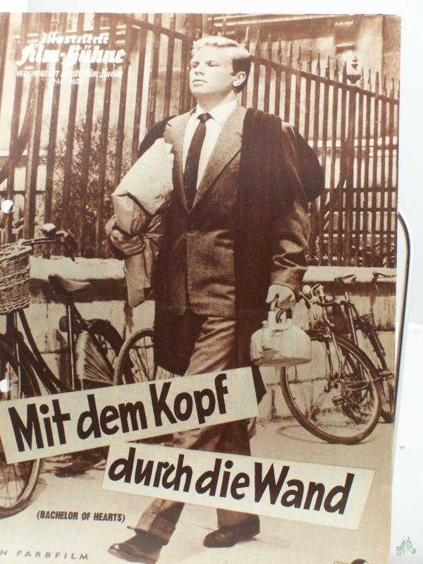 Product image 1 of the product “Nr. 4608, mit dem Kopf durch die Wand ”