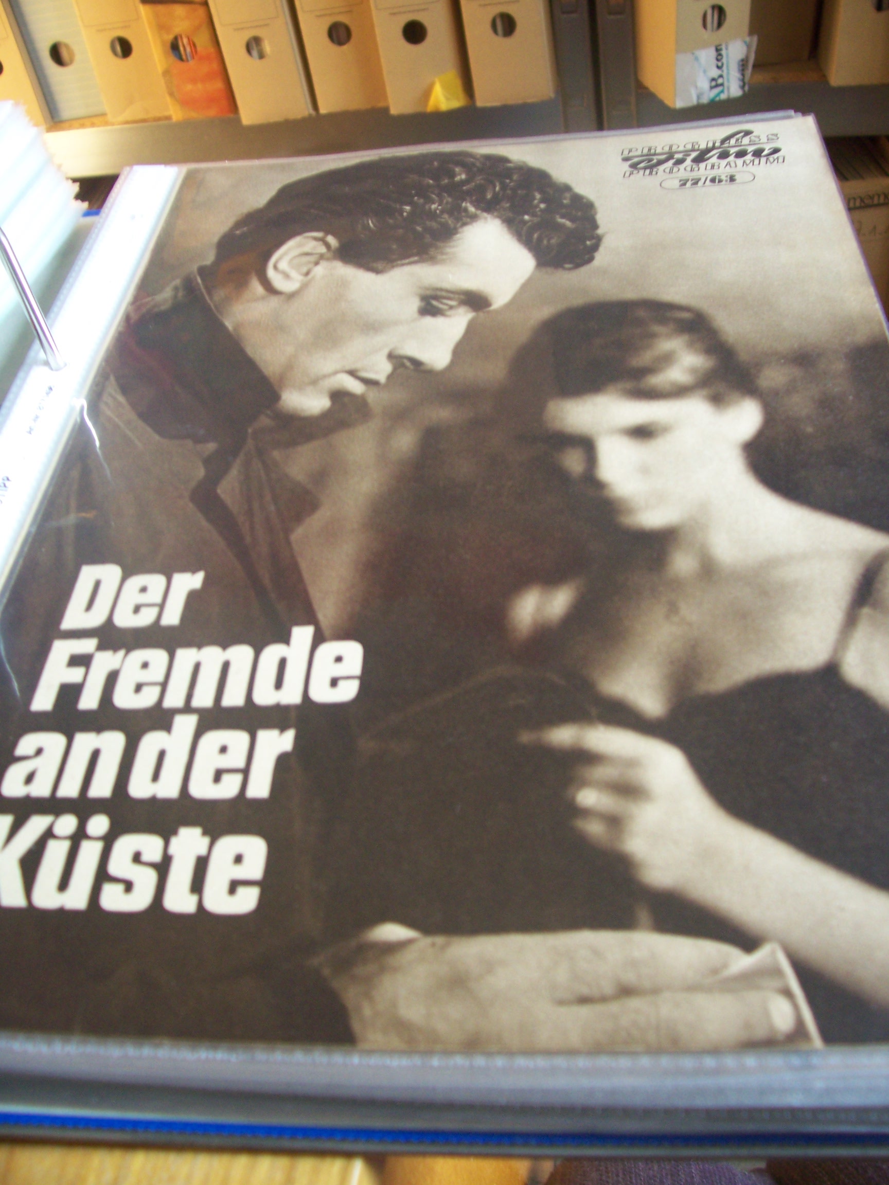 Artikelbild 1 des Artikels “77/63 Der Fremde an der Küste “