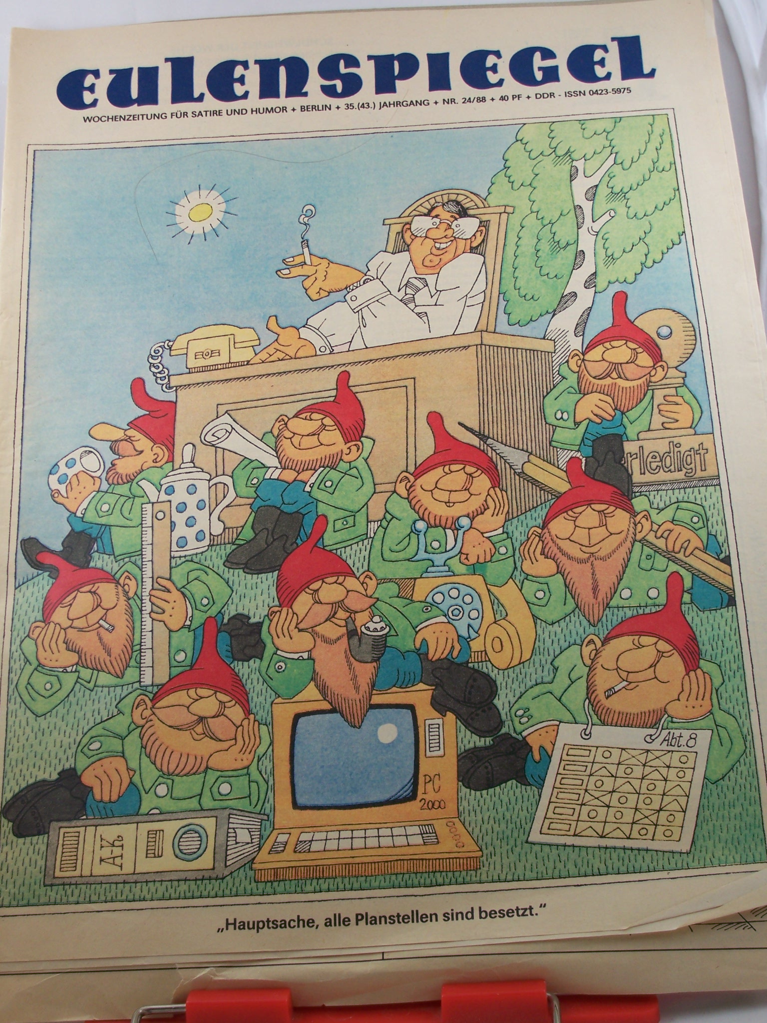 Artikelbild 1 des Artikels “24/88, Umschlaggestaltung von Louis Rauwolf “