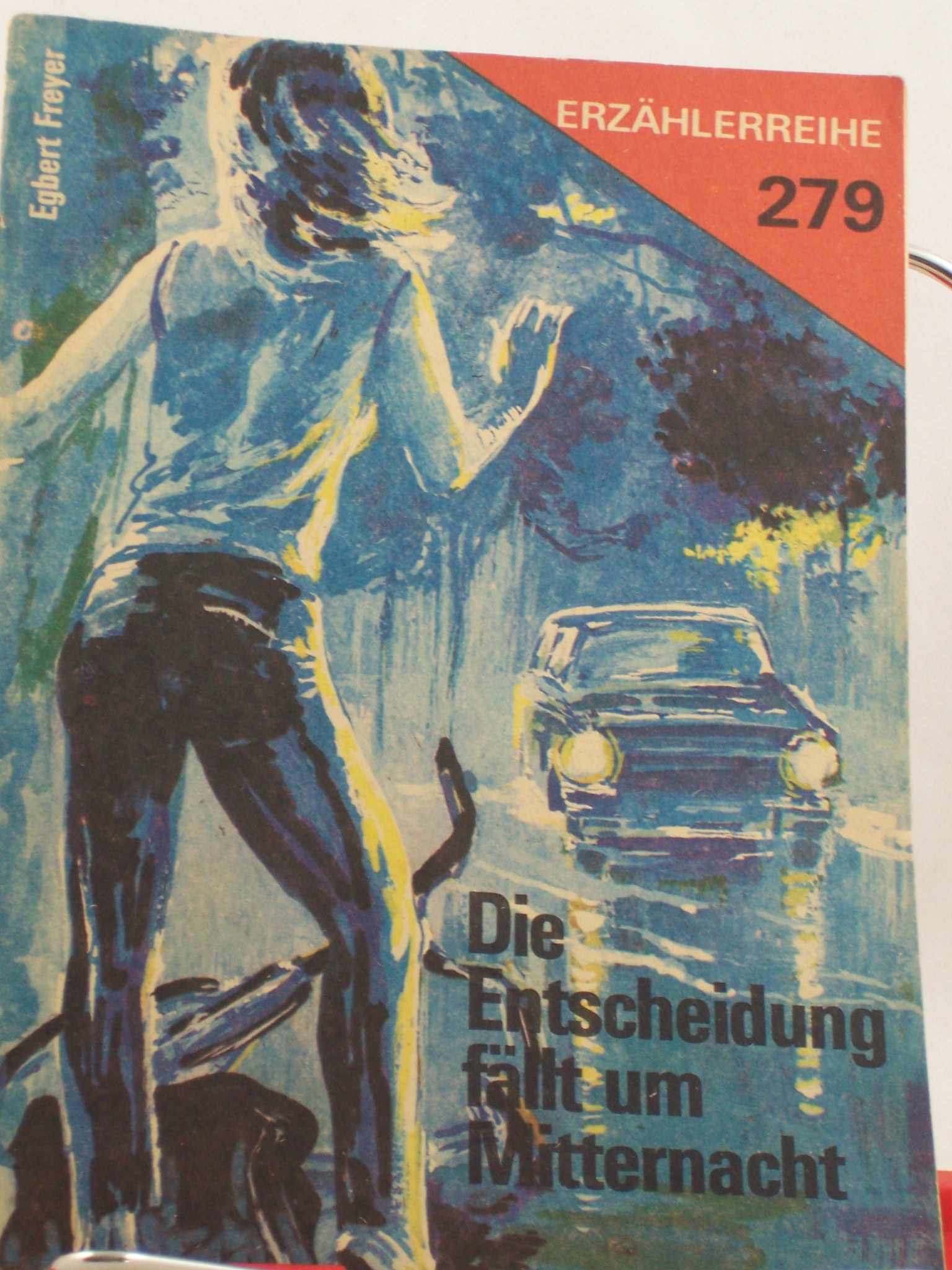 Artikelbild 1 des Artikels “Die Entscheidung fällt um Mitternacht / Egbert Freyer. Illustrationen: Bernd Kluge “