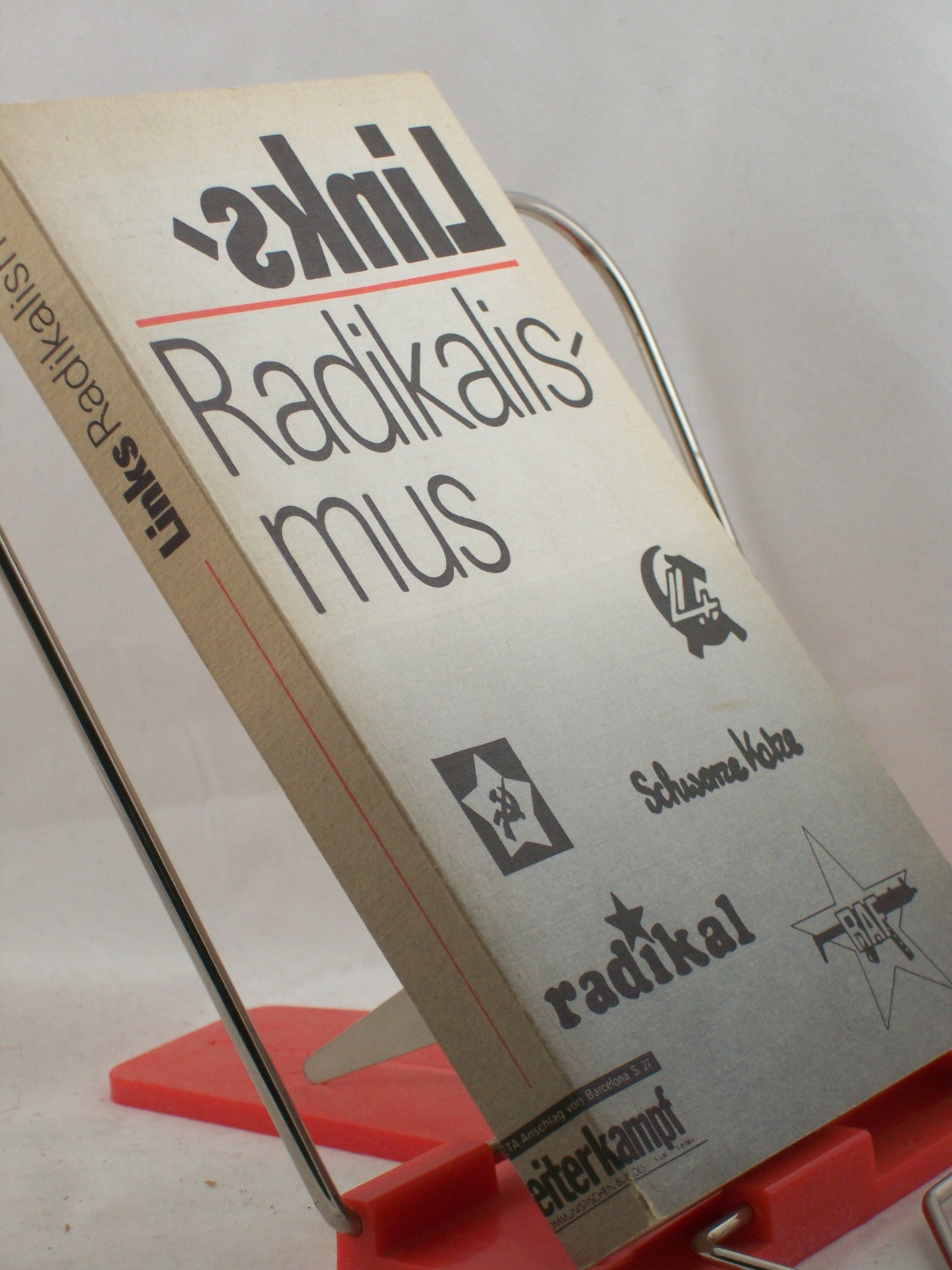 Artikelbild 1 des Artikels “Links-Radikalismus : linksradikale Kräfte in den gesellschaftlichen Auseinandersetzungen / Hrsg.: Akad. für Gesellschaftswiss. beim ZK d. SED. Autorenkollektiv: Peter Friedrich... “