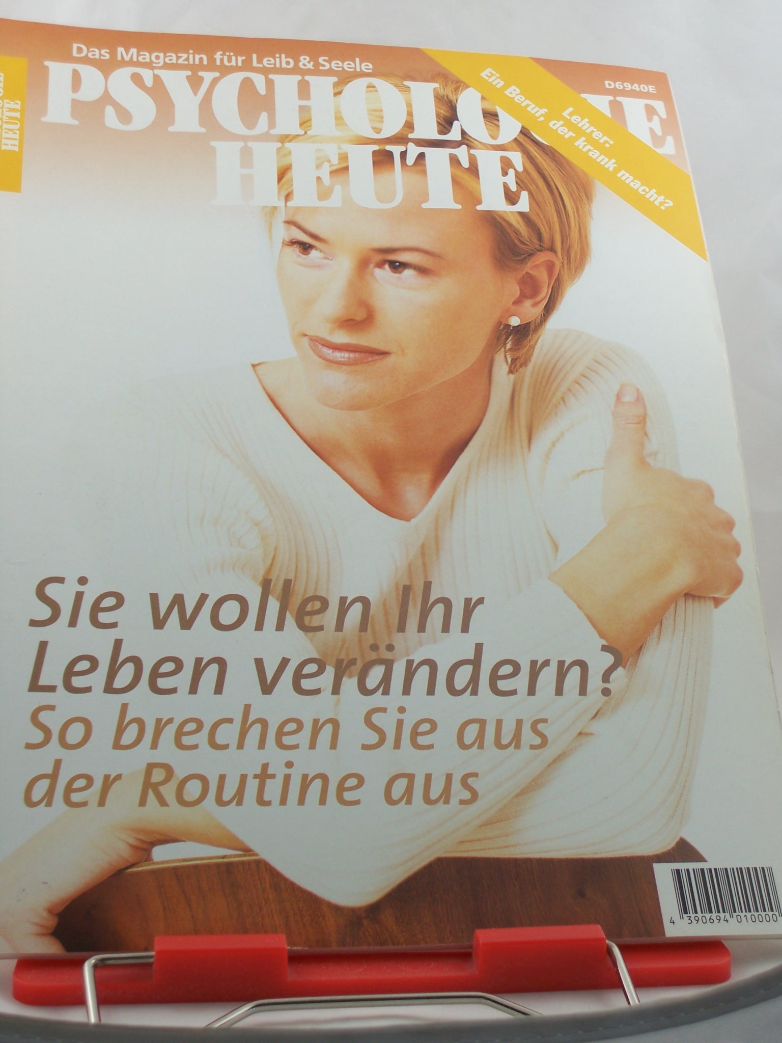 Artikelbild 1 des Artikels “4/2000, Sie wollen ihr Leben verändern, so brechen sie aus der
Routine aus “