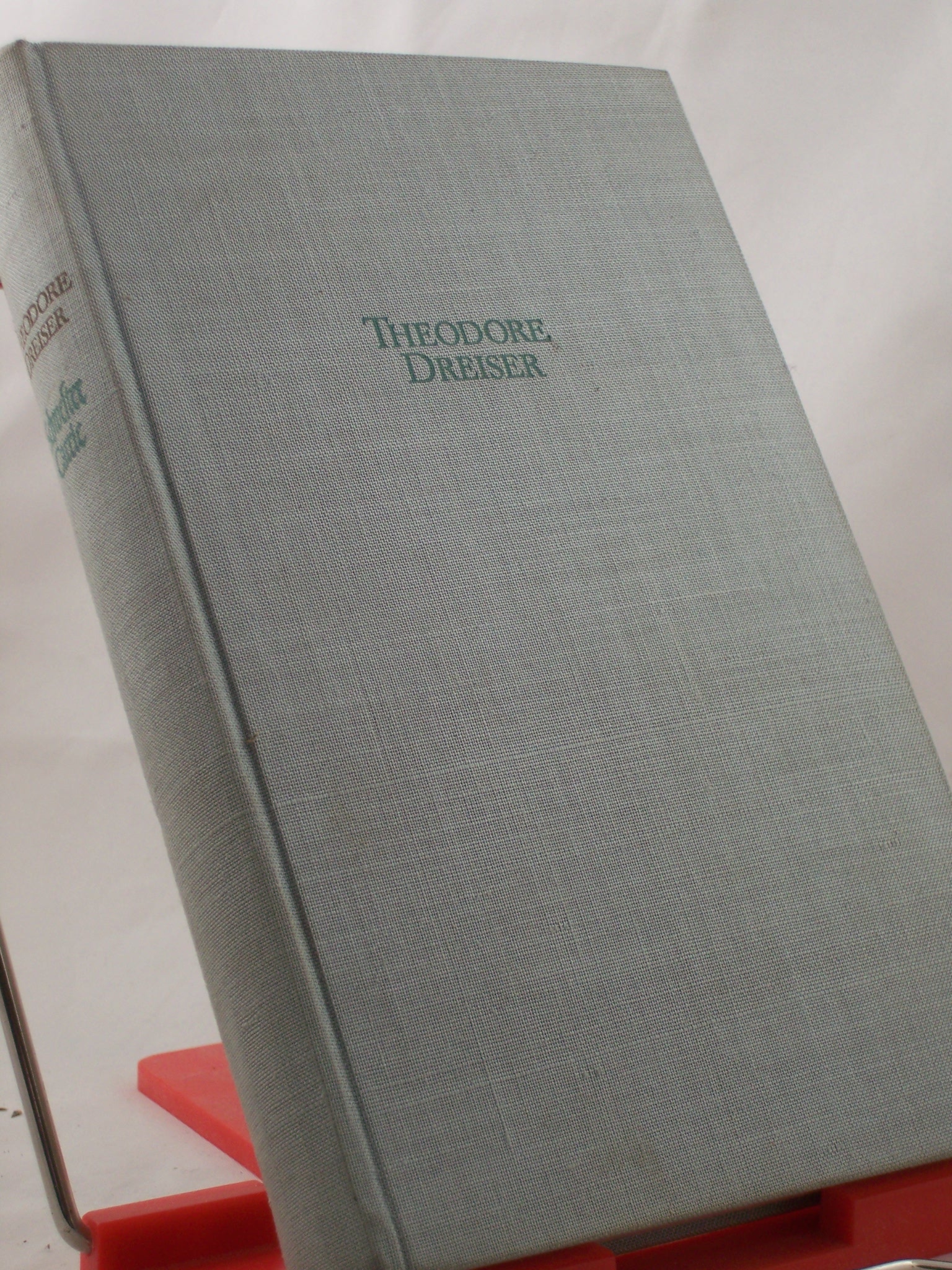 Artikelbild 1 des Artikels “Schwester Carrie : Roman / Theodore Dreiser. [Übers. aus d. Engl. v.
Anna Nussbaum] “