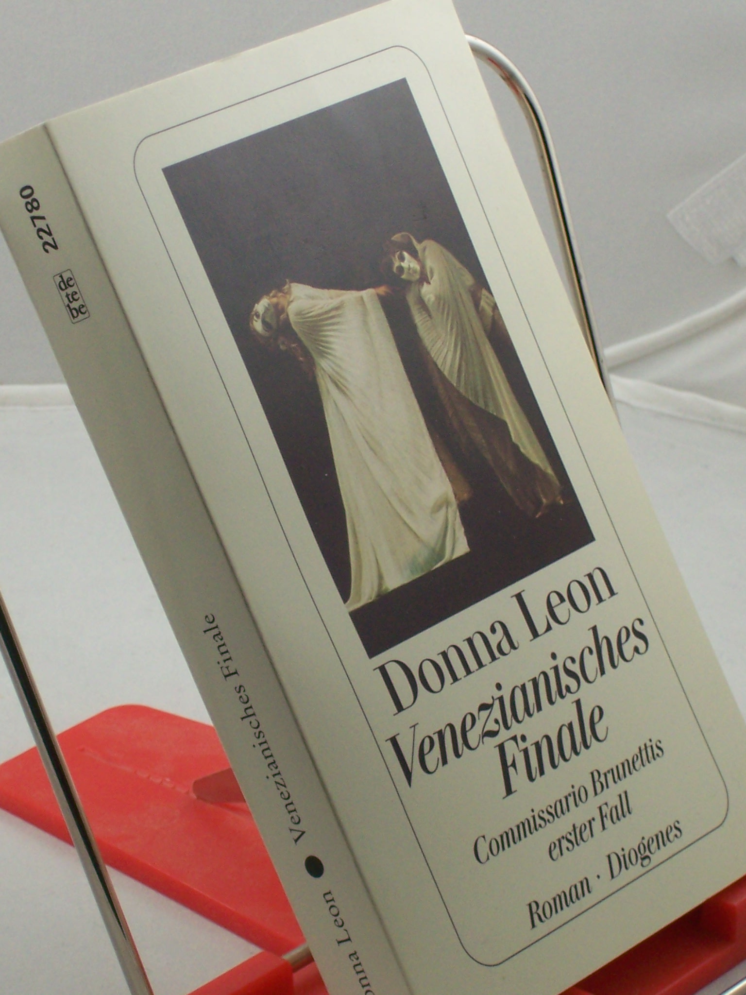 Artikelbild 1 des Artikels “Venezianisches Finale : Commissario Brunettis erster Fall ; Roman /
Donna Leon. Aus dem Amerikan. von Monika Elwenspoek “