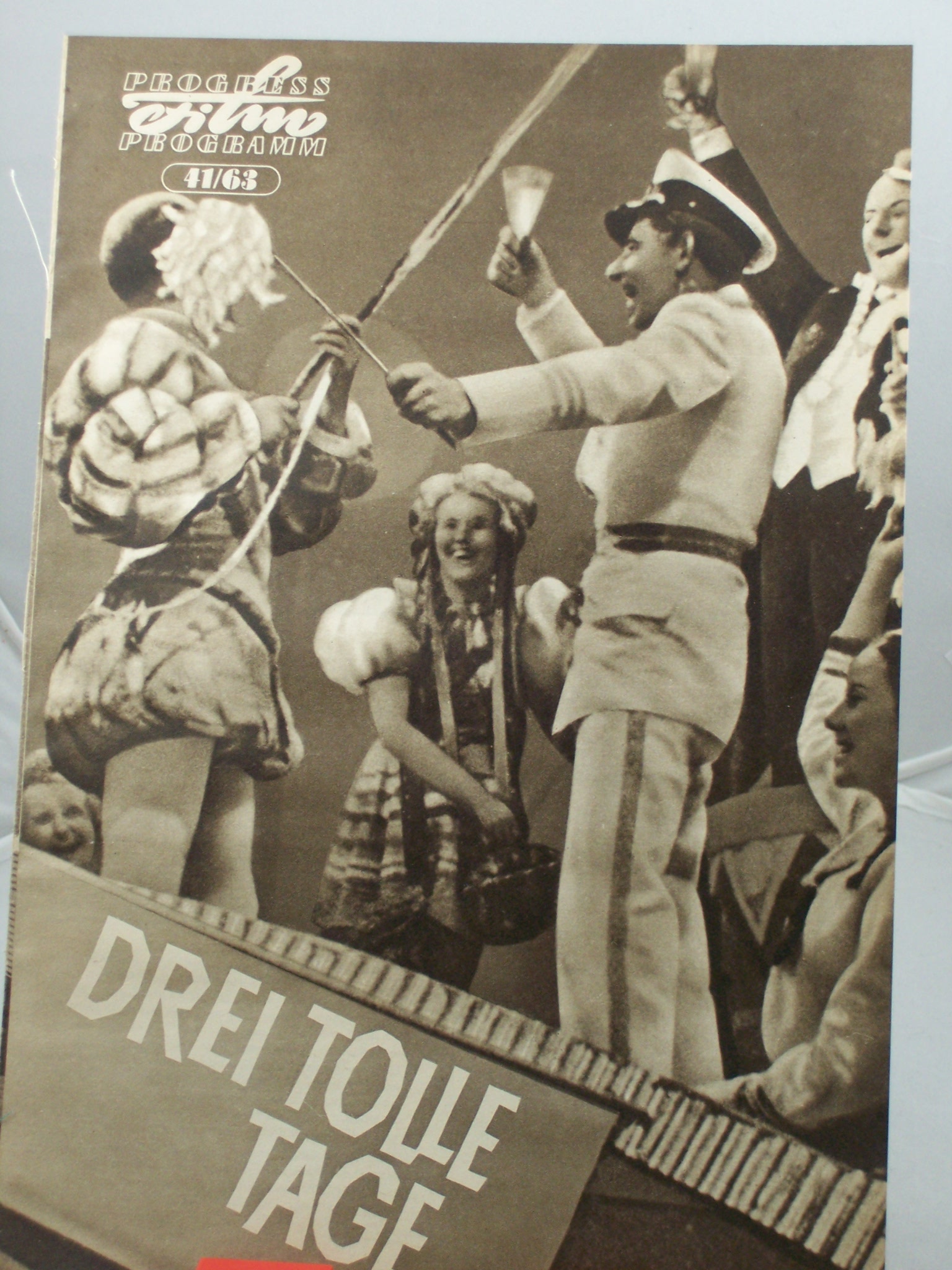 Artikelbild 1 des Artikels “41/63; Drei tolle Tage “