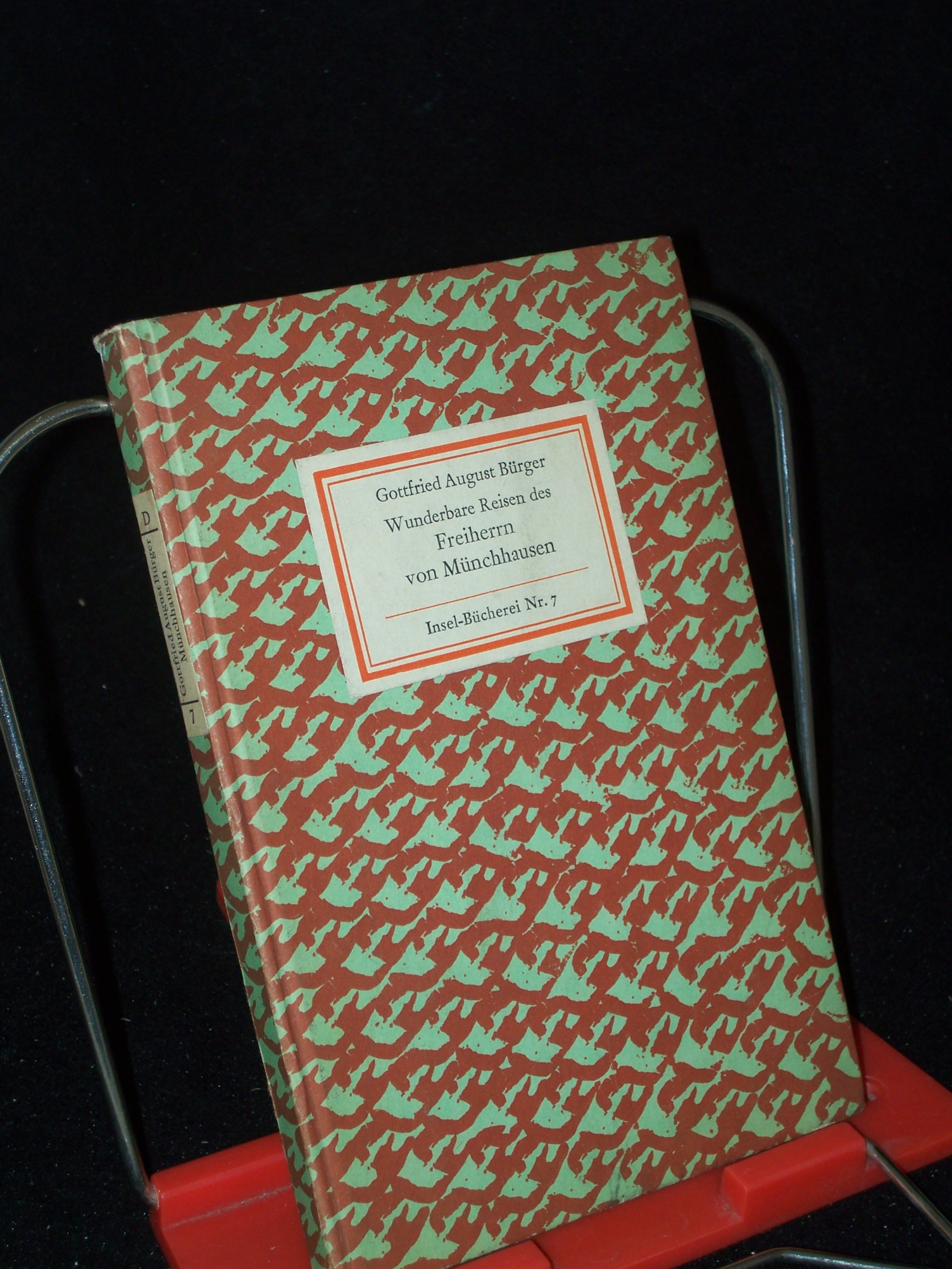 Artikelbild 1 des Artikels “Wunderbare Reisen zu Wasser und Lande, Feldzüge und lustige Abenteuer des Freiherrn von Münchhausen : Wie er dieselben bei d. Flasche im Zirkel seiner Freunde selbst zu erzählen pflegte / Gottfried August Bürger “