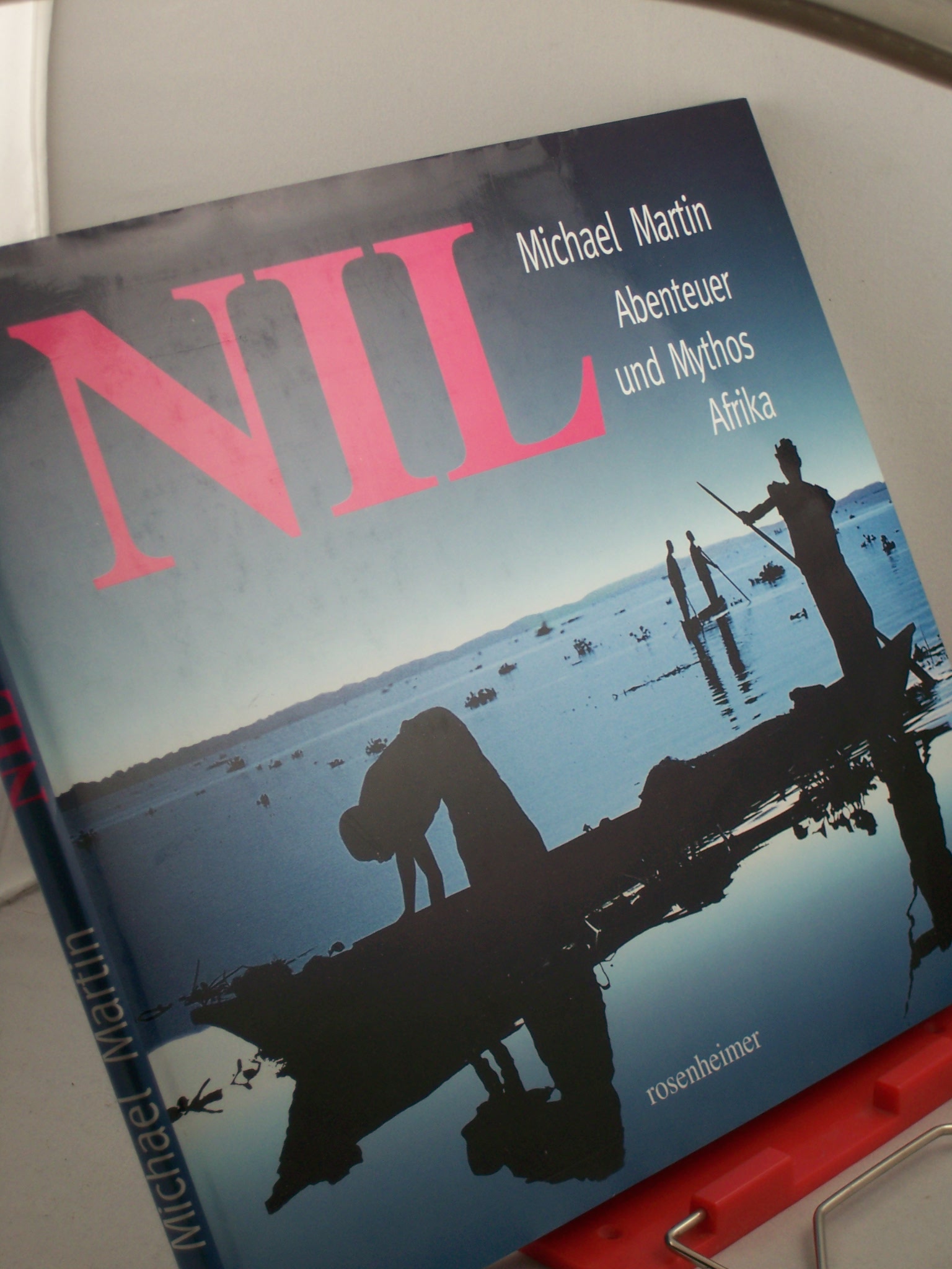 Artikelbild 1 des Artikels “Nil : Abenteuer und Mythos Afrika / Fotos: Michael Martin. Text:
Daniela Schetar und Michael Martin “