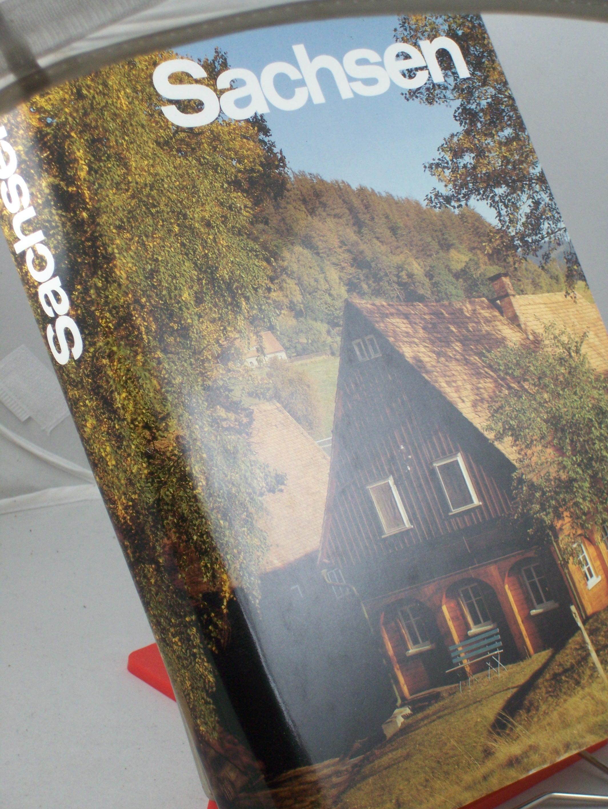 Artikelbild 1 des Artikels “Sachsen : kultur- u. landesgeschichtl. Beiträge über d. sächs. Landschaften ; Bildbd. d. Heimat / hrsg. von Martin Lauckner ; Wolfgang Weidlich “