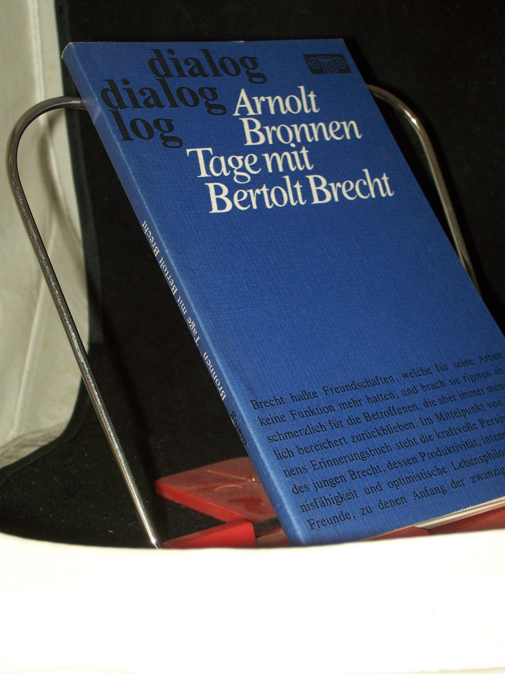 Artikelbild 1 des Artikels “Tage mit Bertolt Brecht : Geschichte e. unvollendeten Freundschaft /
Arnolt Bronnen “