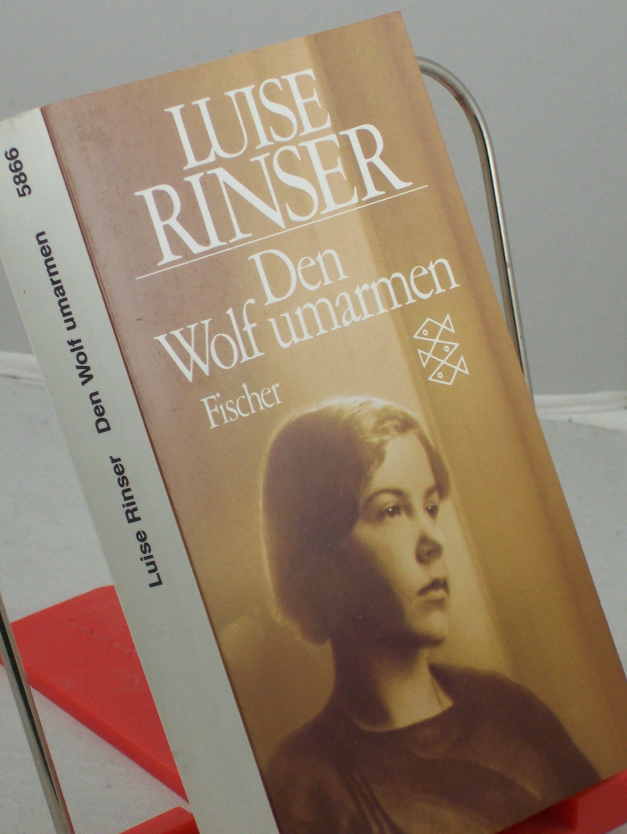 Artikelbild 1 des Artikels “Den Wolf umarmen / Luise Rinser “