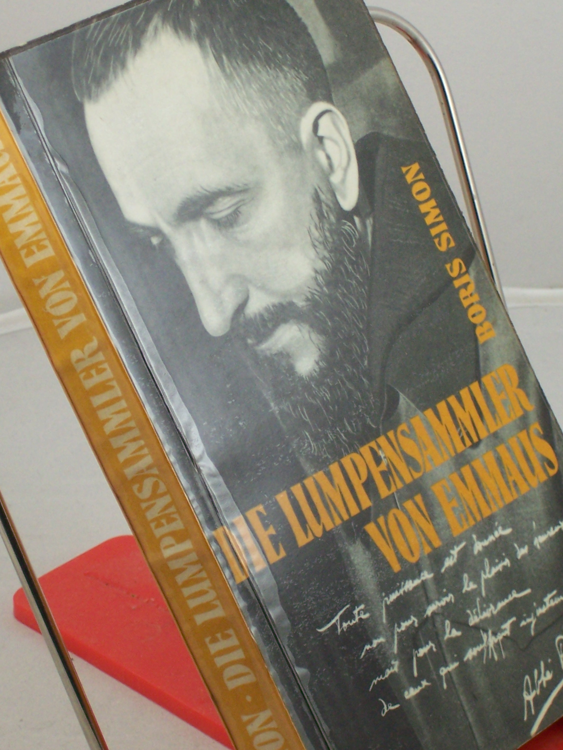 Artikelbild 1 des Artikels “Die Lumpensammler von Emmaus : Abbé Pierre im Kampf gegen d. Elend /
Boris Simon. Ins Dt. übertr. v. Elisabeth Serelman-Küchler. Hrsg. v.
Paul Noe “