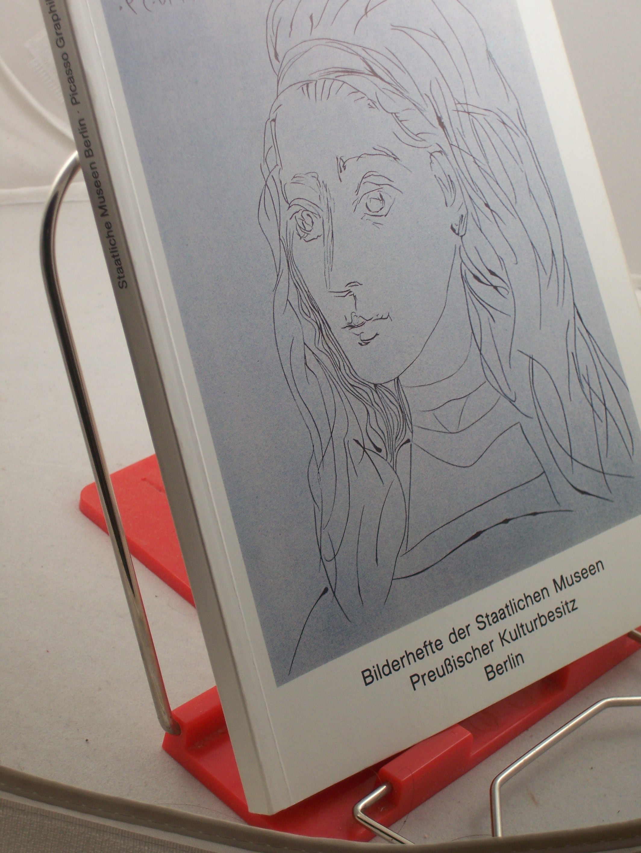 Artikelbild 1 des Artikels “Picasso - Graphik : im Berliner Kupferstichkabinett / Alexander
Dückers. Hrsg. vom Generaldirektor d. Staatl. Museen Preuss.
Kulturbesitz, Berlin “