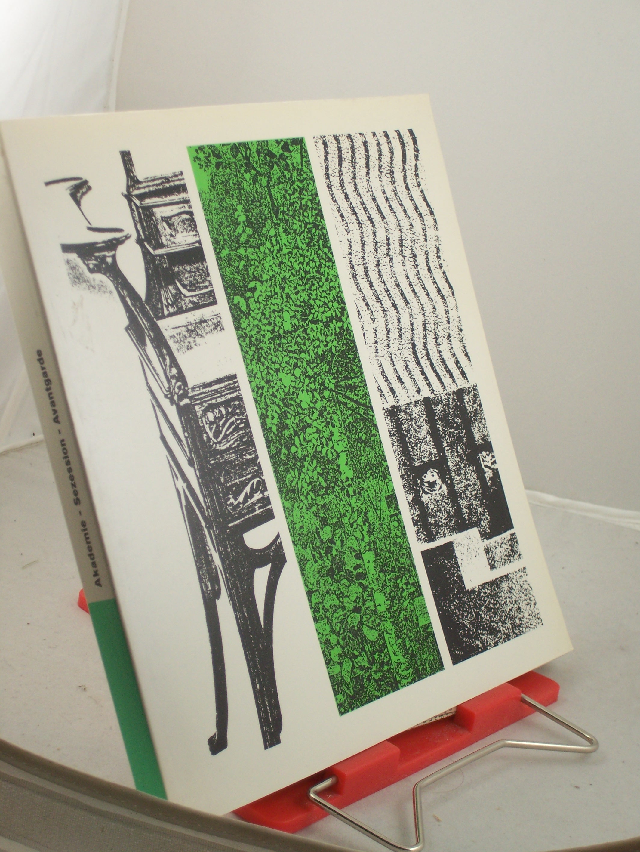 Artikelbild 1 des Artikels “Ein Dokument deutscher Kunst, Darmstadt : Sezession, Avantgarde um
1900, Kunsthalle “