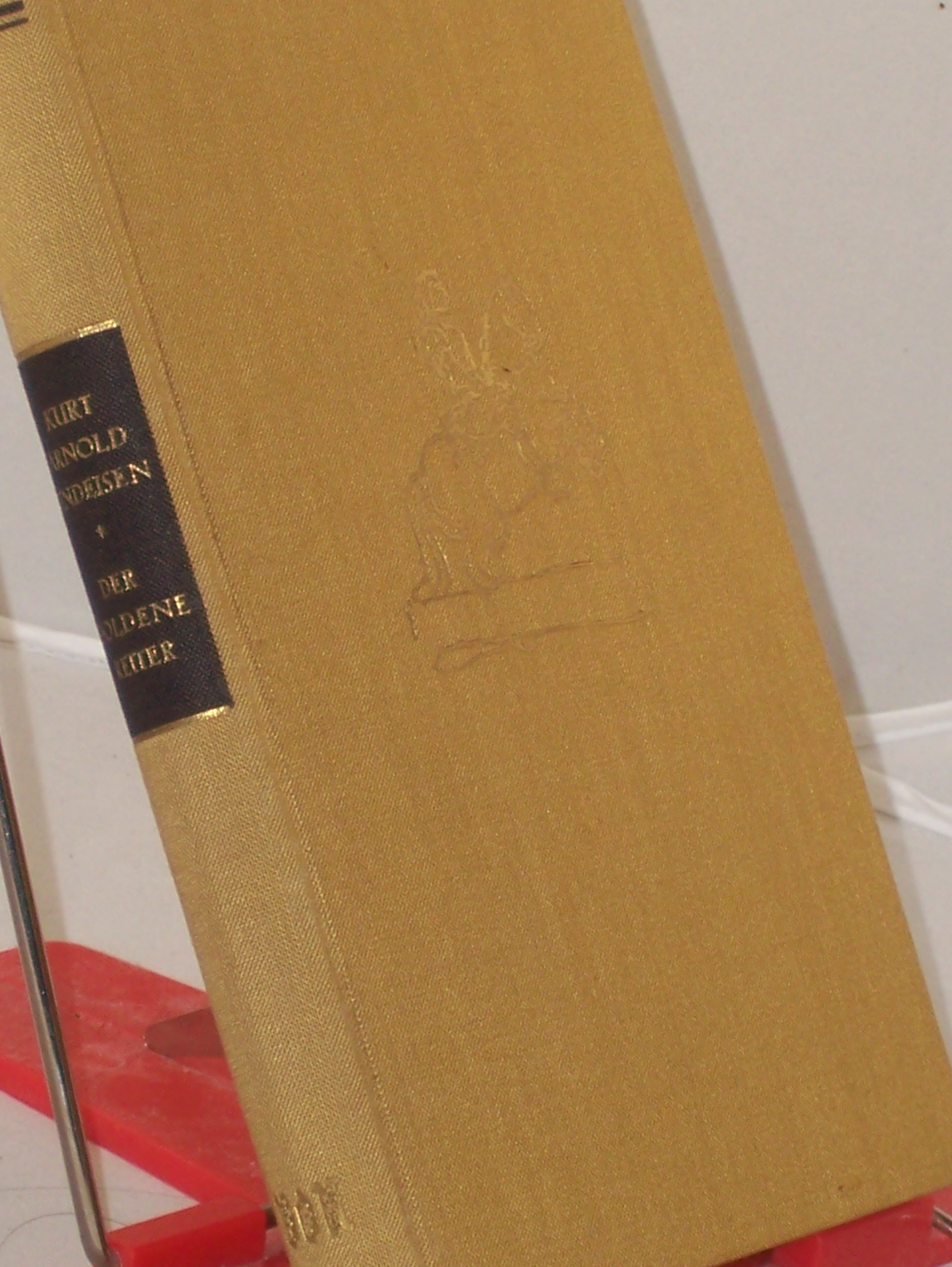 Artikelbild 1 des Artikels “Der goldene Reiter und sein Verhängnis : Glanz u. Elend einer
unsterblichen Stadt. Roman-Chronik / Kurt Arnold Findeisen. Mit
Illustrationen von Max Schwimmer “