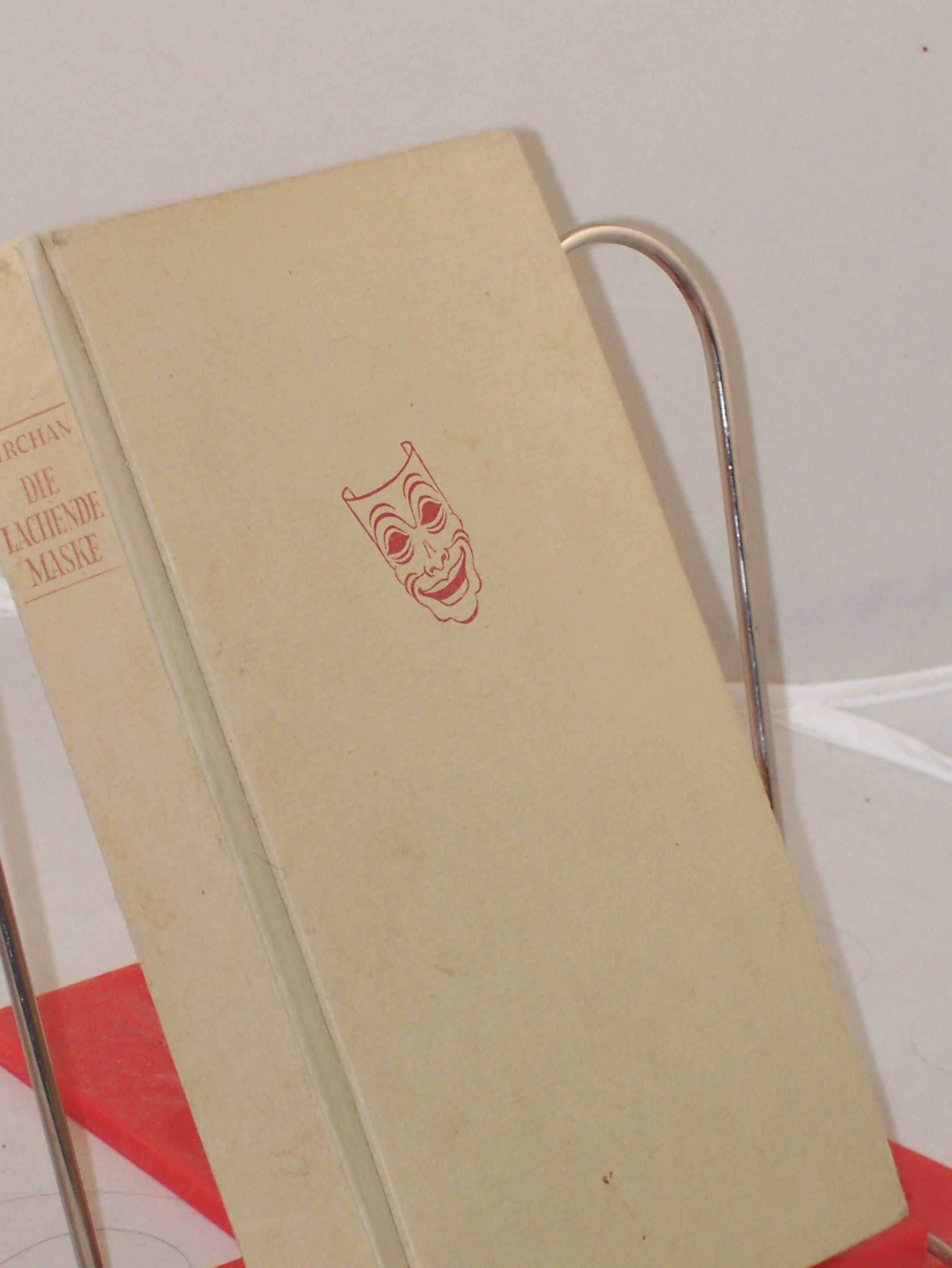 Artikelbild 1 des Artikels “Die lachende Maske : Bühnenwitze u. -blitze / Emil Pirchan “