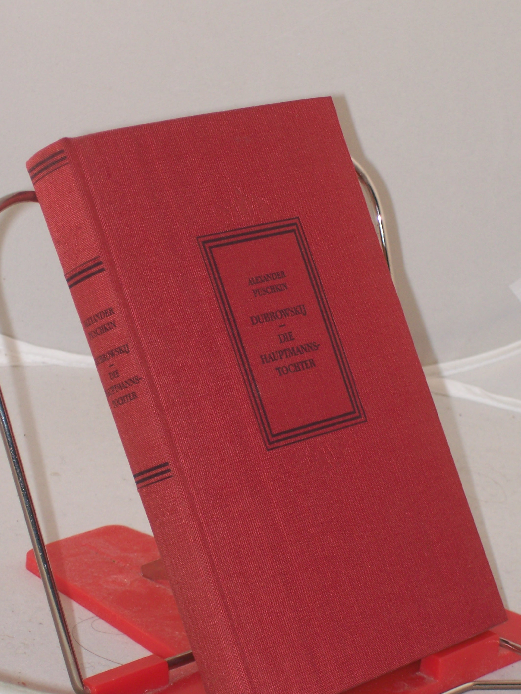 Artikelbild 1 des Artikels “Dubrowskij : Die Hauptmannstochter / Alexander Puschkin. Übers. aus
d. Russ. v. Johannes v. Guenther “