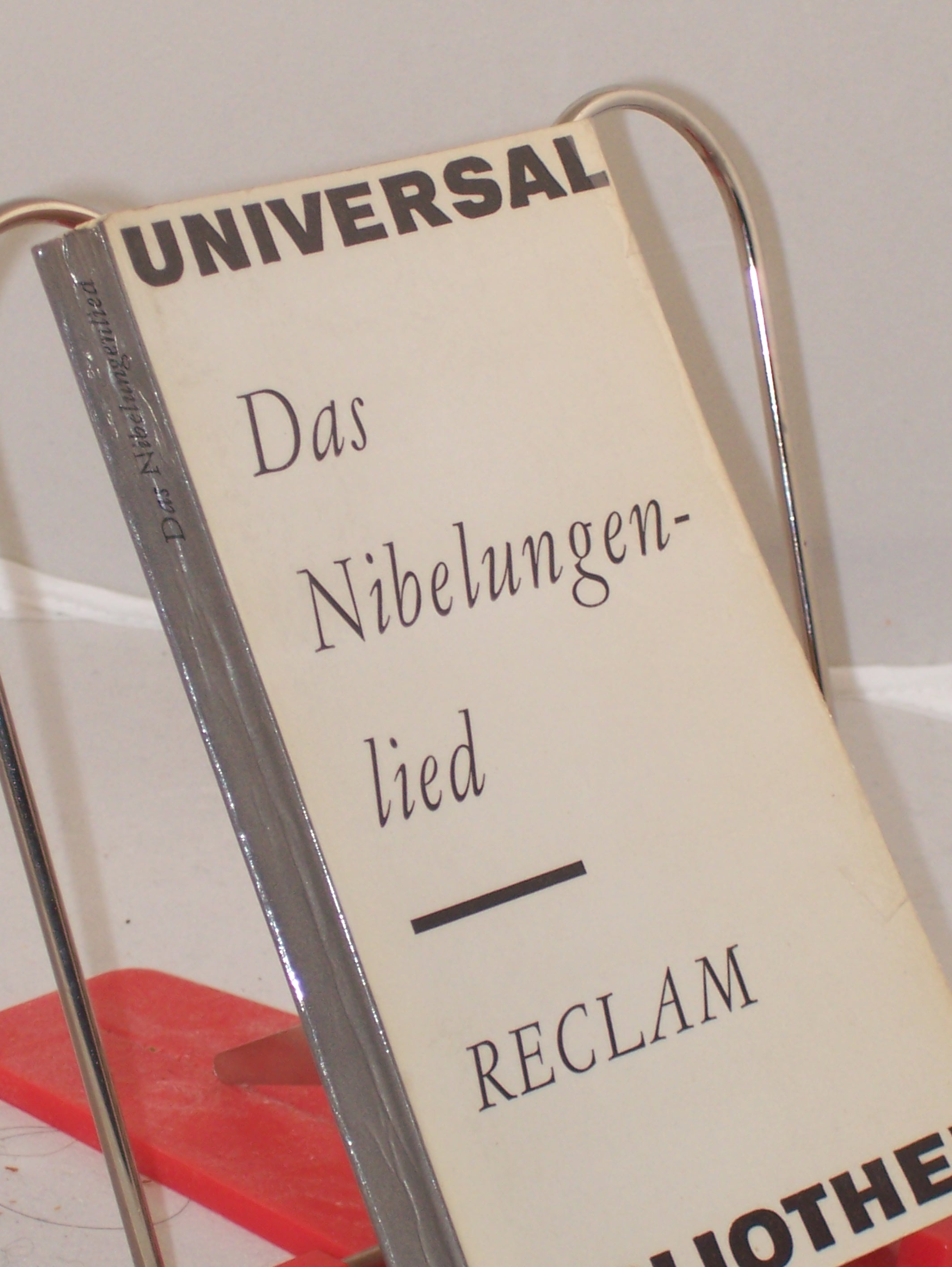 Artikelbild 1 des Artikels “Das Nibelungenlied : Versroman in Prosaübertr. / Nachw. v. Manfred
Bierwisch “