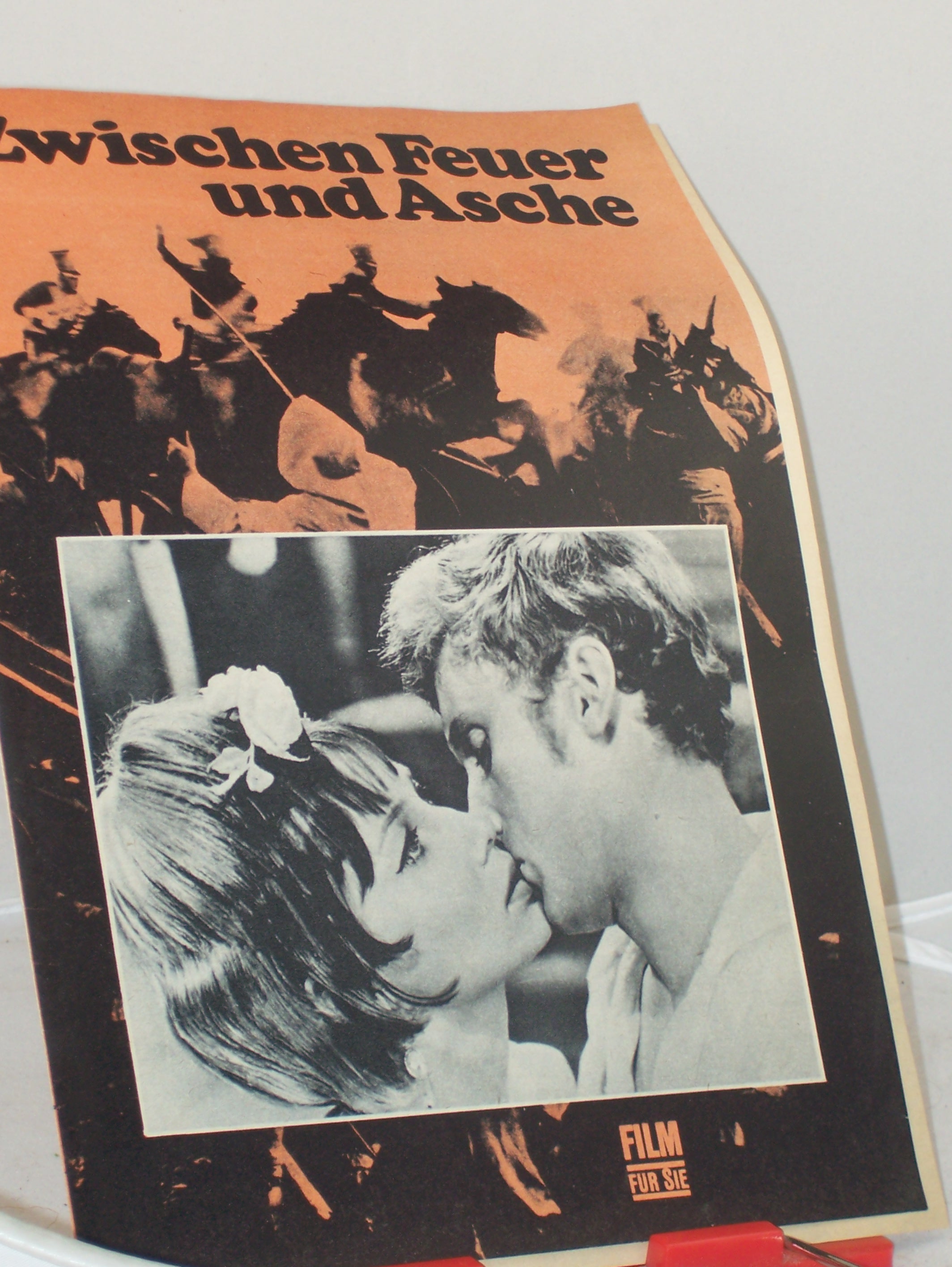 Artikelbild 1 des Artikels “49/70, Zwischen Feuer und Asche “