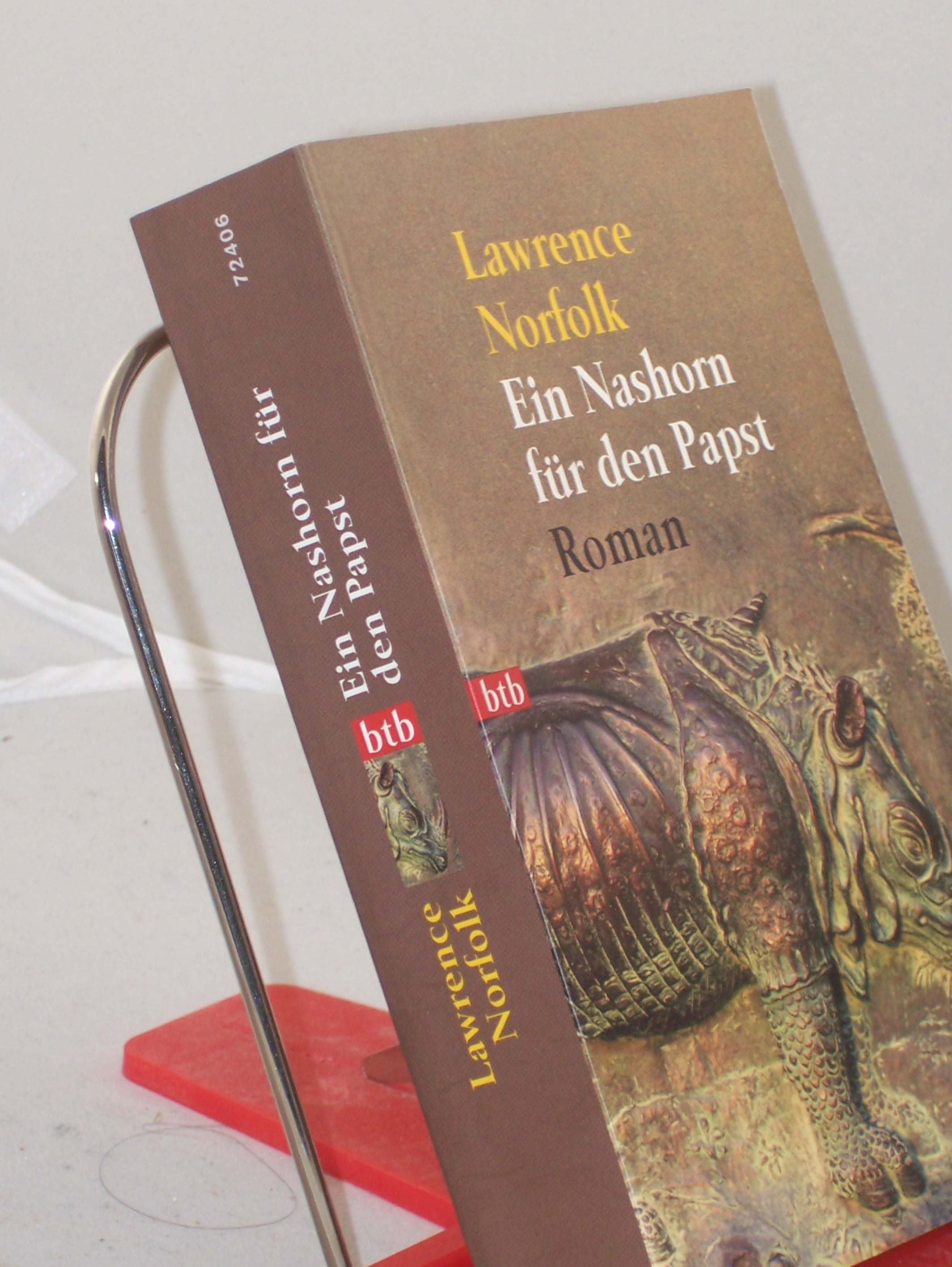 Artikelbild 1 des Artikels “Ein Nashorn für den Papst : Roman / Lawrence Norfolk. Aus dem Engl. von Gisbert Haefs... “