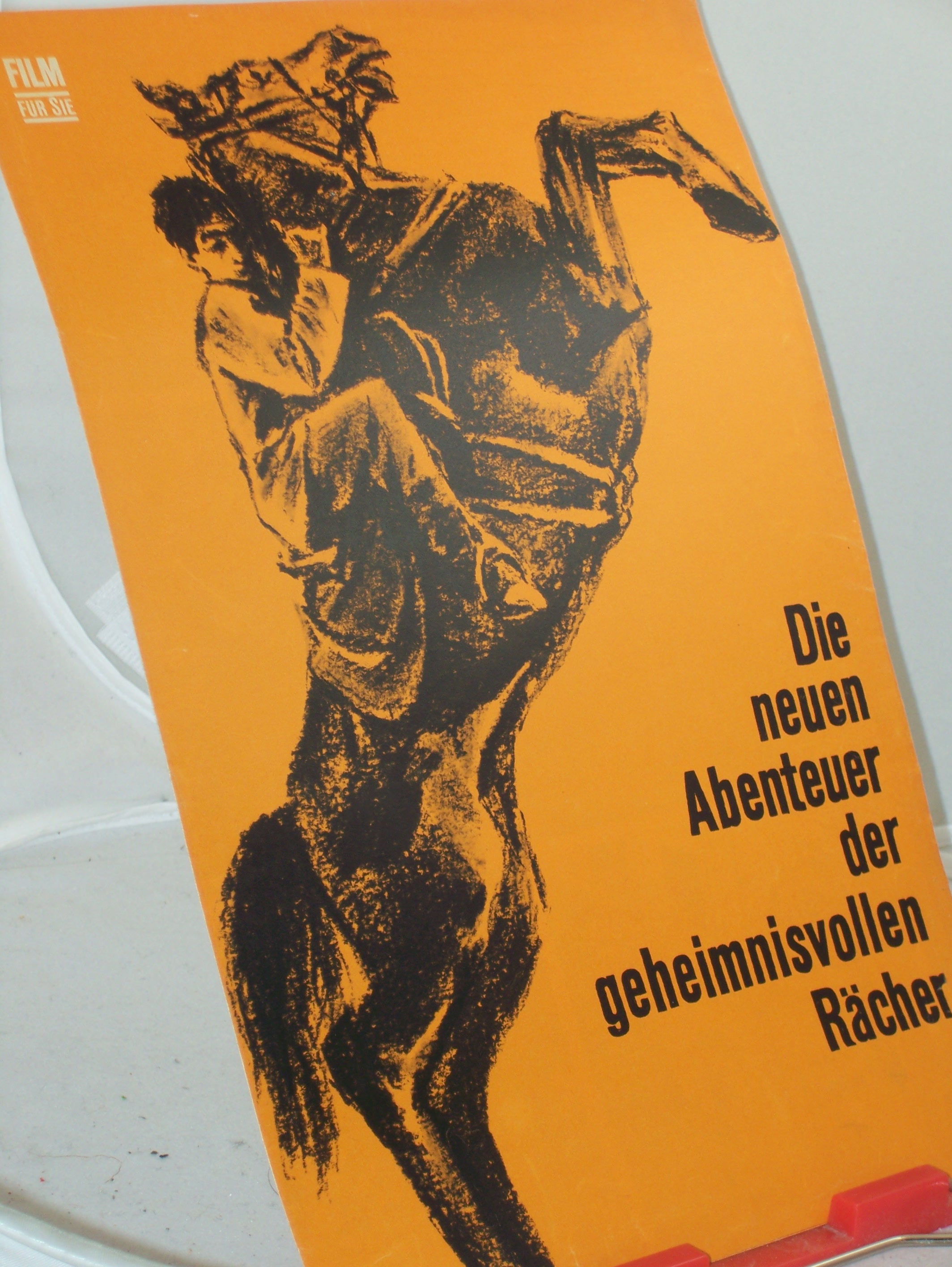 Artikelbild 1 des Artikels “65/69 Die neuen Abenteuer der geheimnisvollen Rächer. Film für Sie “