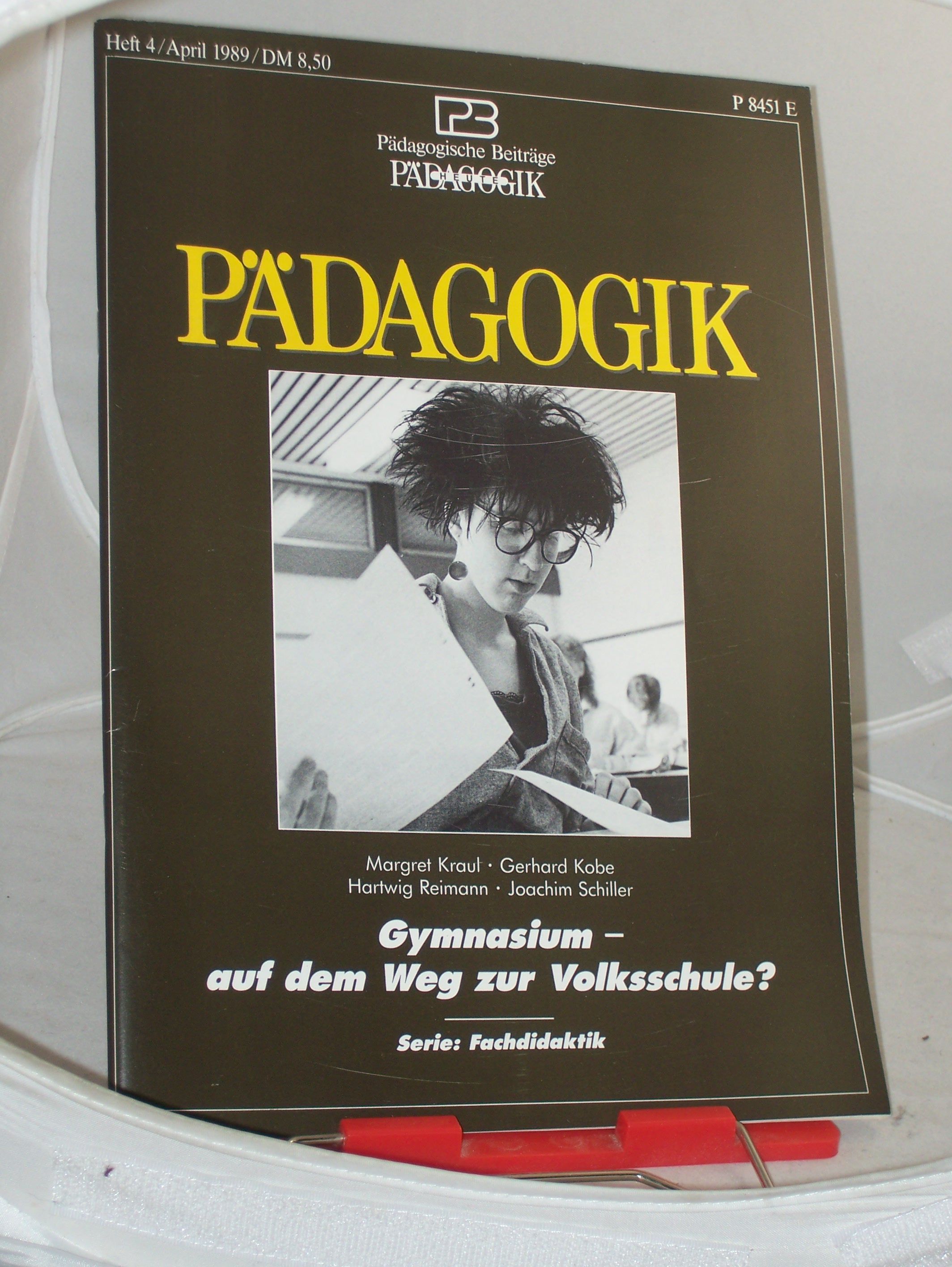 Artikelbild 1 des Artikels “4/1989, Gymnasium auf dem Weg zur Volksschule? “