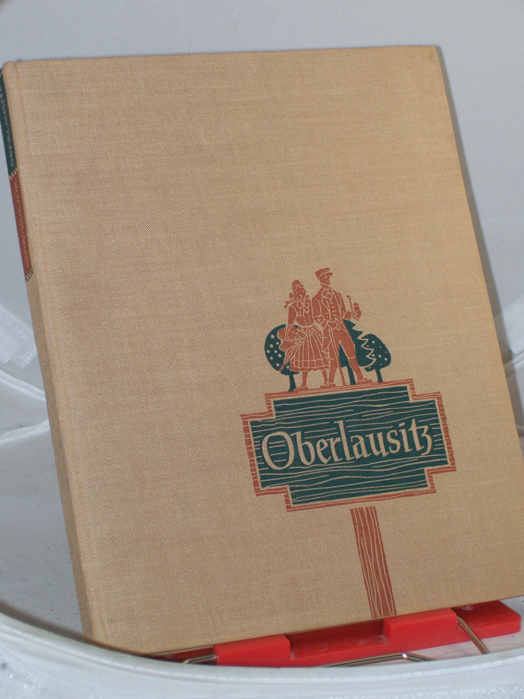Artikelbild 1 des Artikels “Oberlausitz / Oskar Schwär ; Karl Czok. Fotografiert von Günther
Heidisch-Becker u.a. “