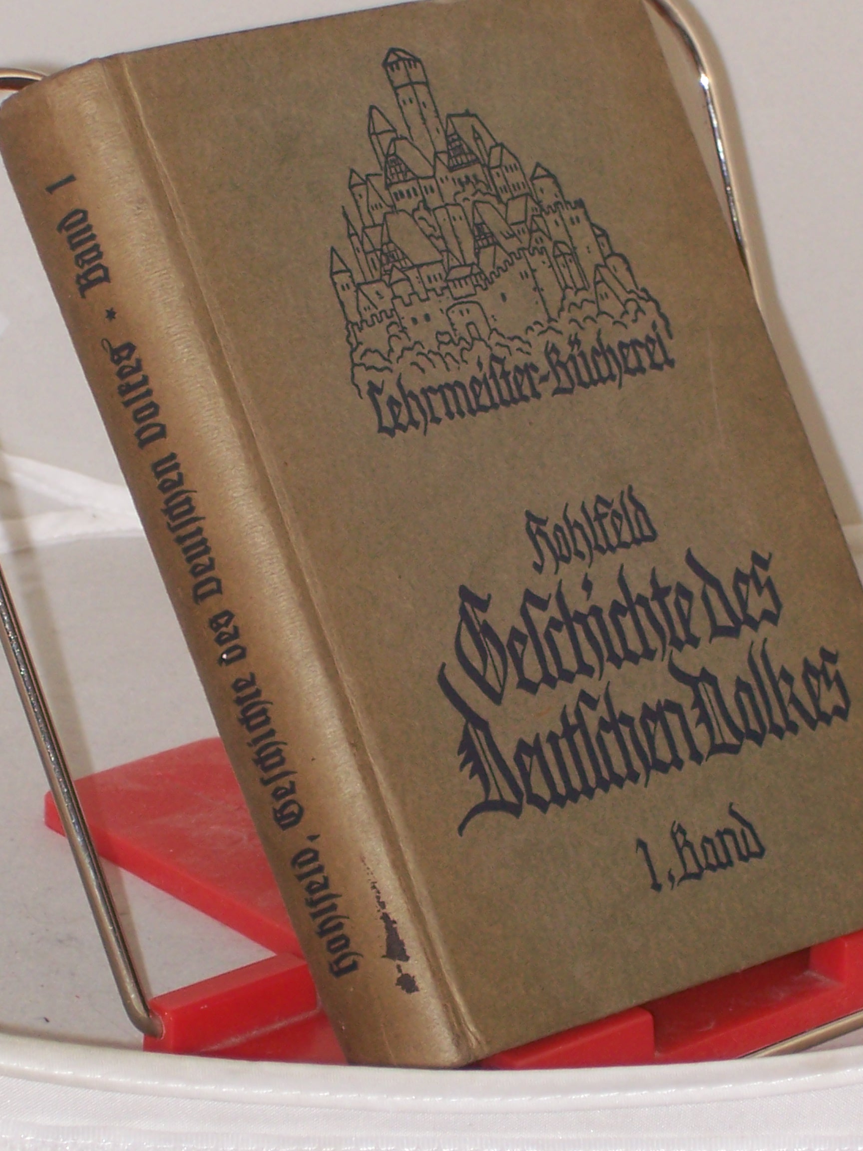Artikelbild 1 des Artikels “Geschichte des deutschen Volkes / von Johannes Hohlfeld, 1. Die germanische und karolingische Zeit “