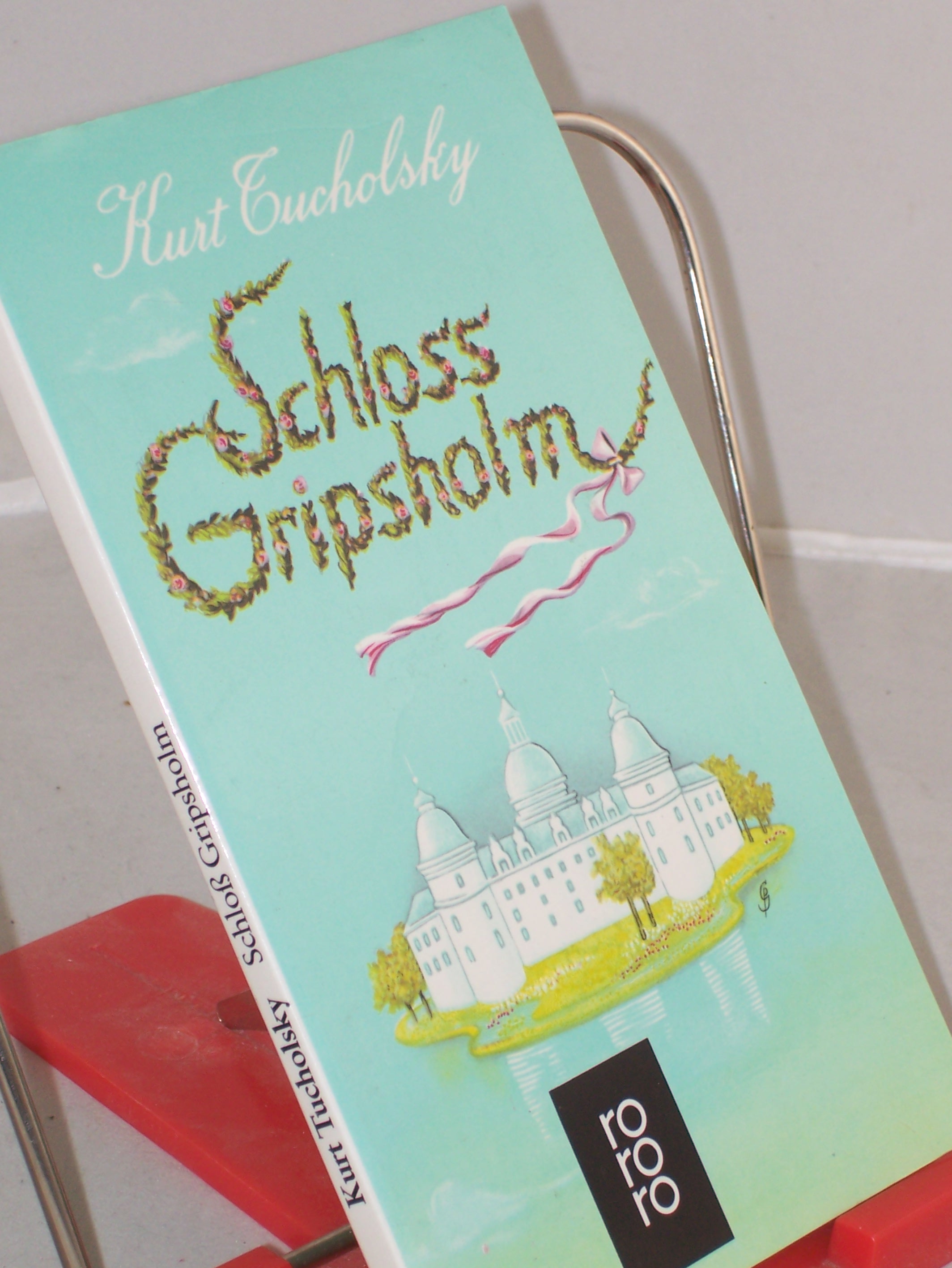 Artikelbild 1 des Artikels “Schloss Gripsholm : e. Sommergeschichte / Kurt Tucholsky. Textill.
Wilhelm M. Busch “