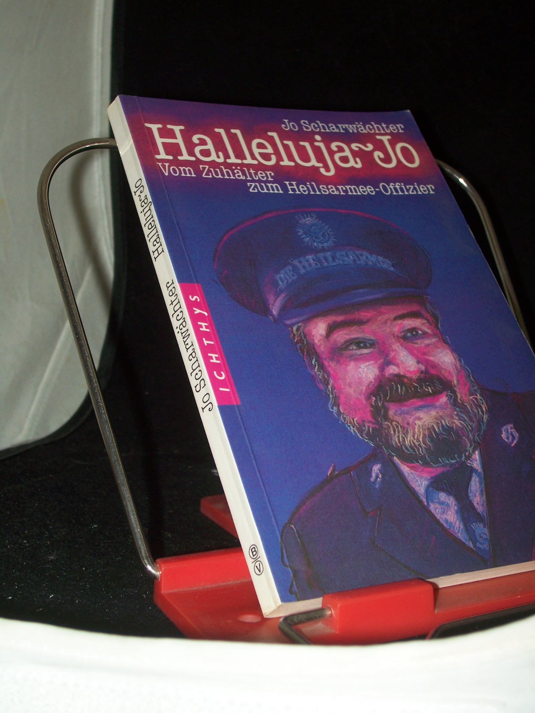 Artikelbild 1 des Artikels “Halleluja-Jo : vom Zuhälter zum Heilsarmee-Offizier / Jo Scharwächter “