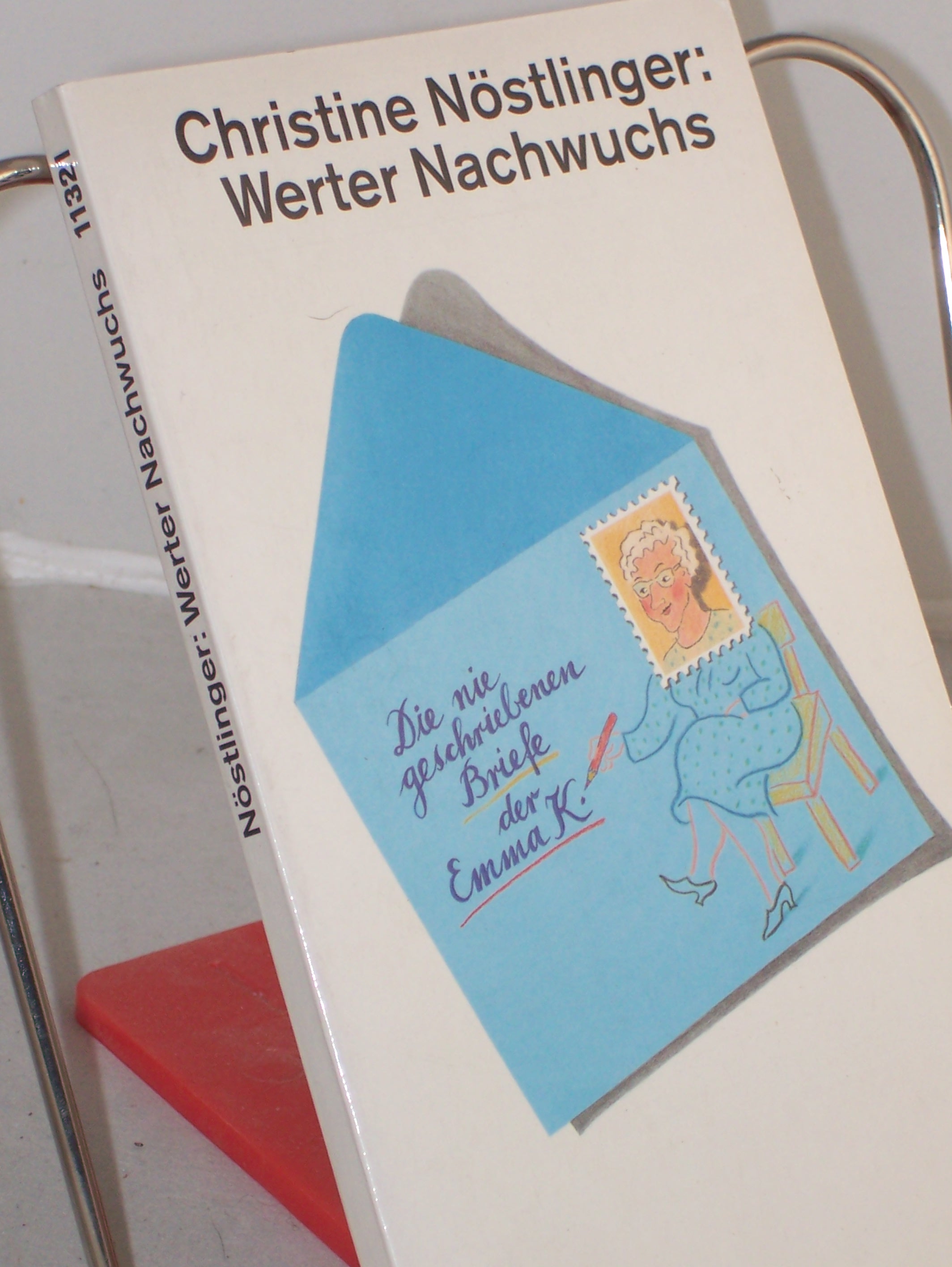 Artikelbild 1 des Artikels “Nöstlinger, Christine: Die nie geschriebenen Briefe der Emma K., 75. - München : Dt. Taschenbuch-Verlag|| Mehrteiliges Werk||Teil: Teil 1. Werter Nachwuchs “