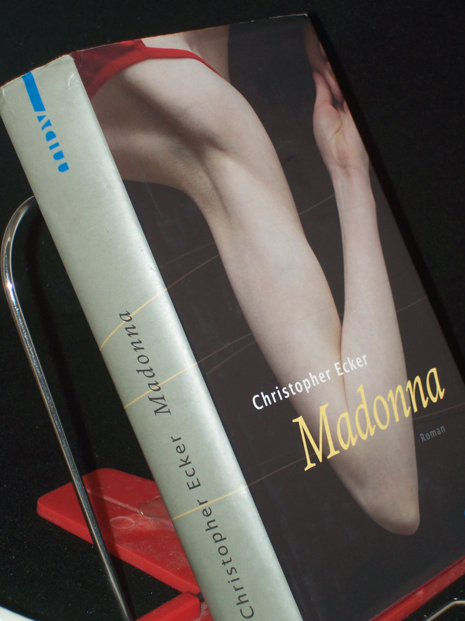 Artikelbild 1 des Artikels “Madonna : Roman / Christopher Ecker “