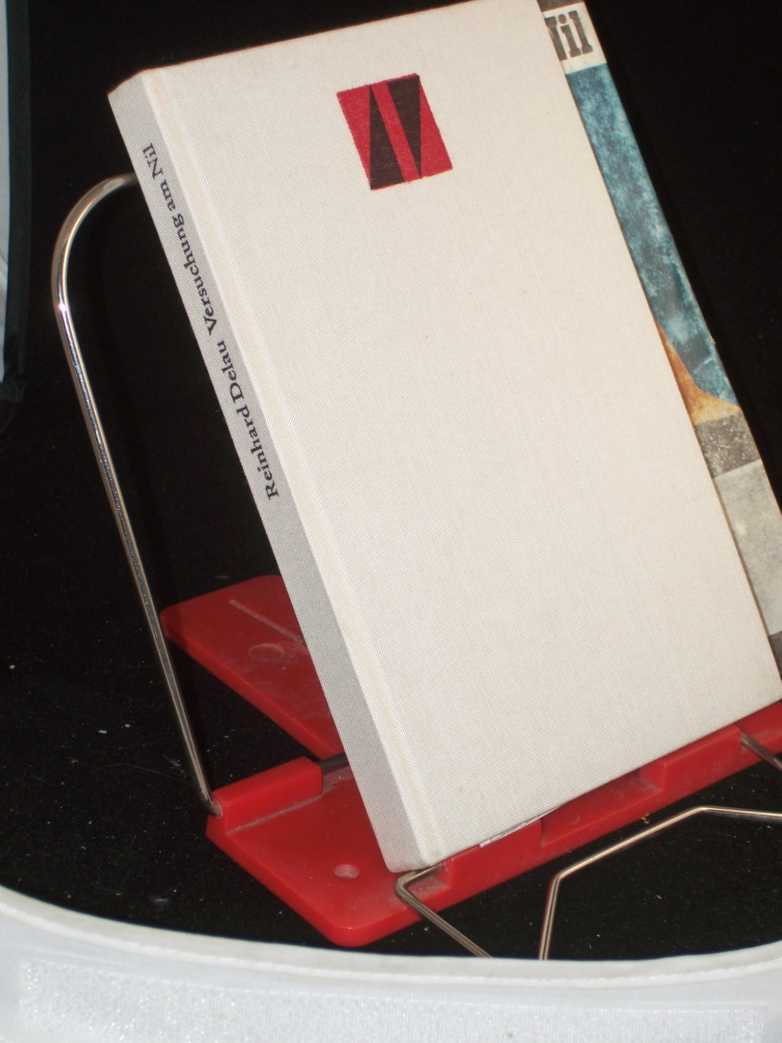 Artikelbild 1 des Artikels “Versuchung am Nil : Erzählung / Reinhard Delau “