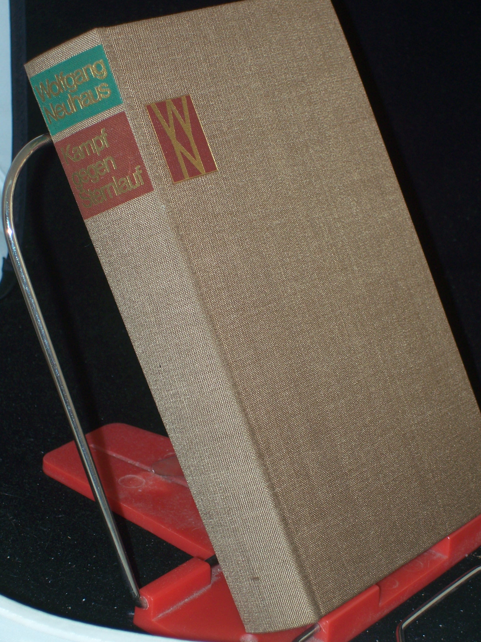 Artikelbild 1 des Artikels “Kampf gegen Sternlauf : Der Weg d. dt. Partisanen Fritz Schmenkel /
Wolfgang Neuhaus. Das Ms. wurde von Barbara Neuhaus vollendet “