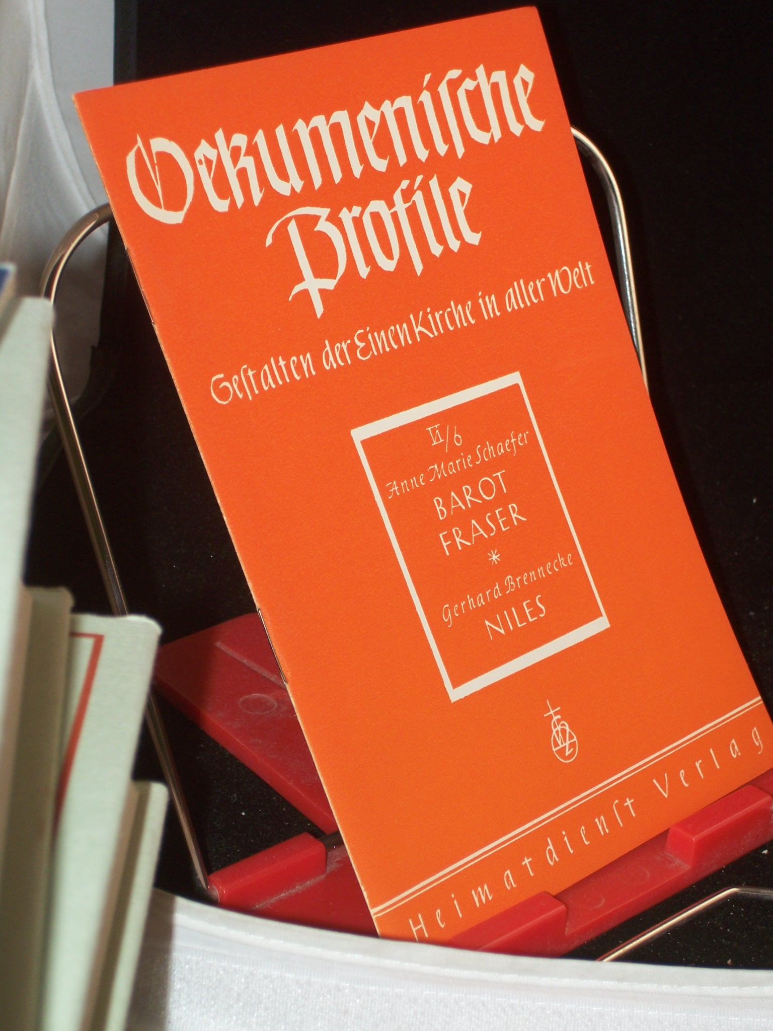Artikelbild 1 des Artikels “Ökumenische Profile.. Barot / Anne Marie Schaefer. Fraser / Anne
Marie Schaefer. Niles / Gerhard Brennecke “