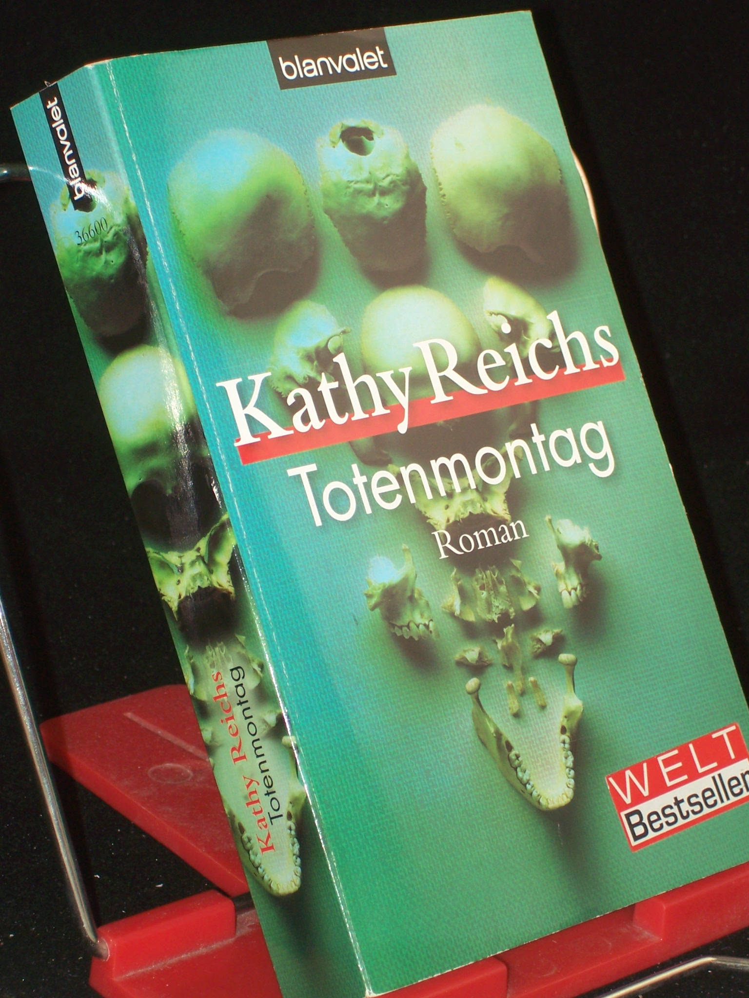 Artikelbild 1 des Artikels “Totenmontag : Roman / Kathy Reichs. Dt. von Klaus Berr “