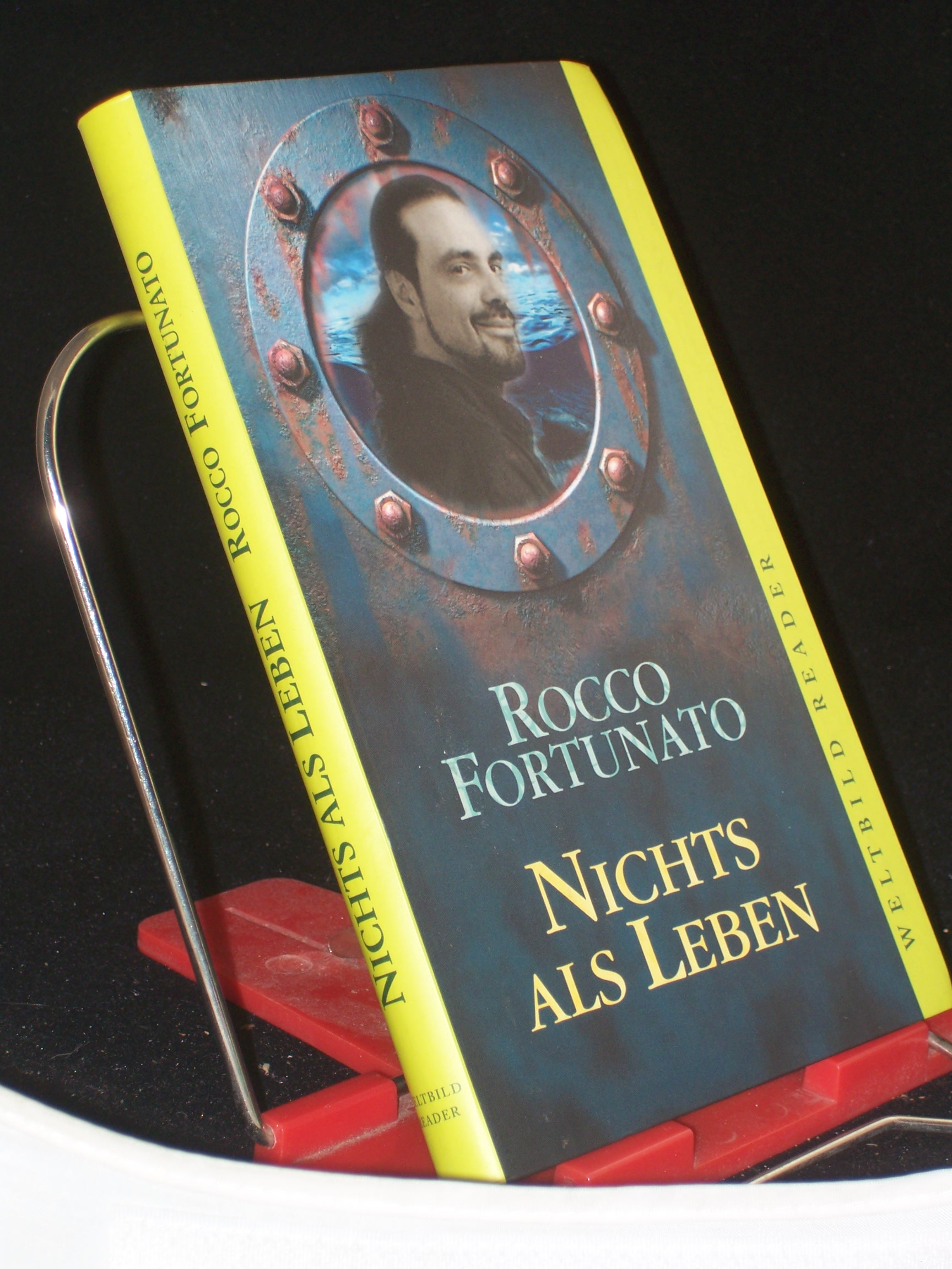 Artikelbild 1 des Artikels “Nichts als leben / Rocco Fortunato. Aus dem Ital. von Ulrich Hartmann “