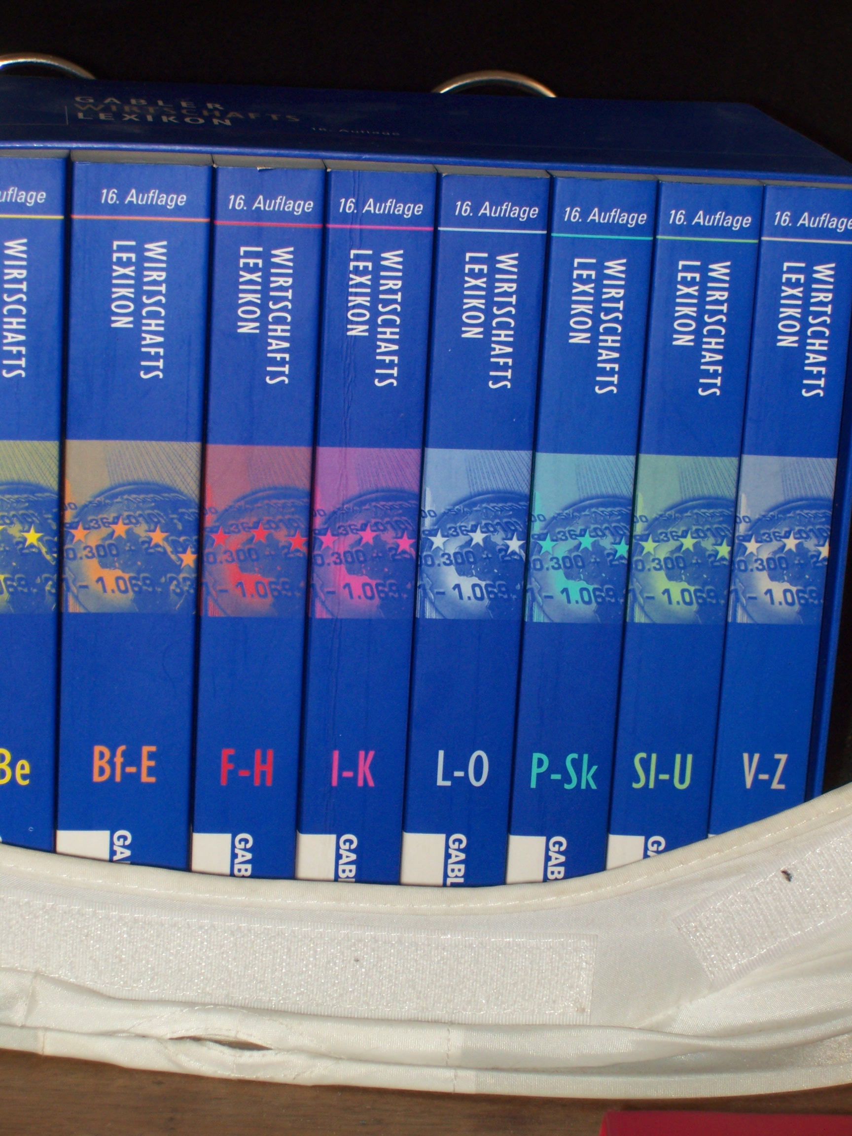 Artikelbild 1 des Artikels “Gabler, Wirtschafts-Lexikon / Red.: Laura Roberts... Mehrteiliges Werk “