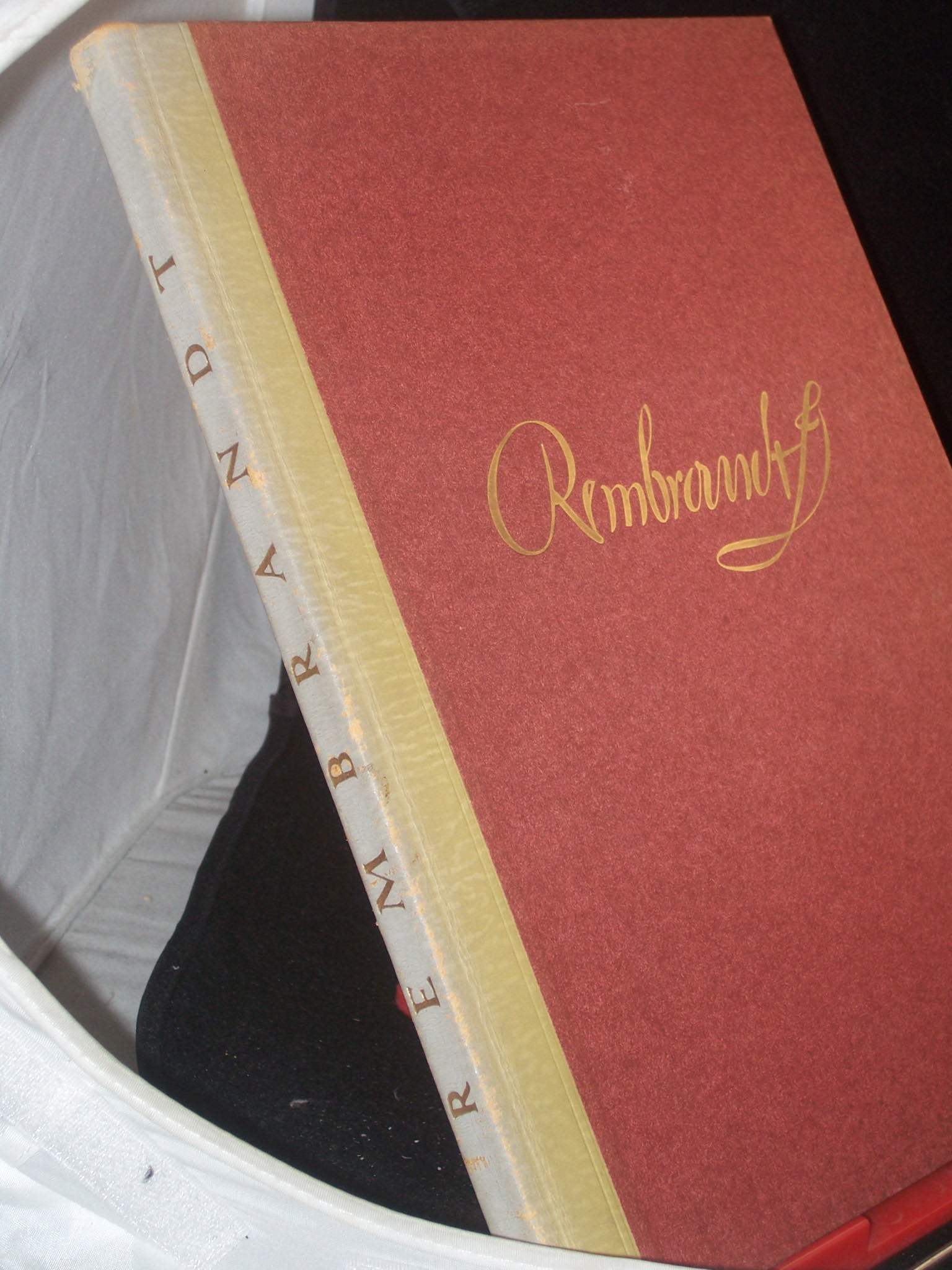 Artikelbild 1 des Artikels “Rembrandt : Leben u. Werk / Rembrandt. Hrsg. von Wolfgang Braunfels “