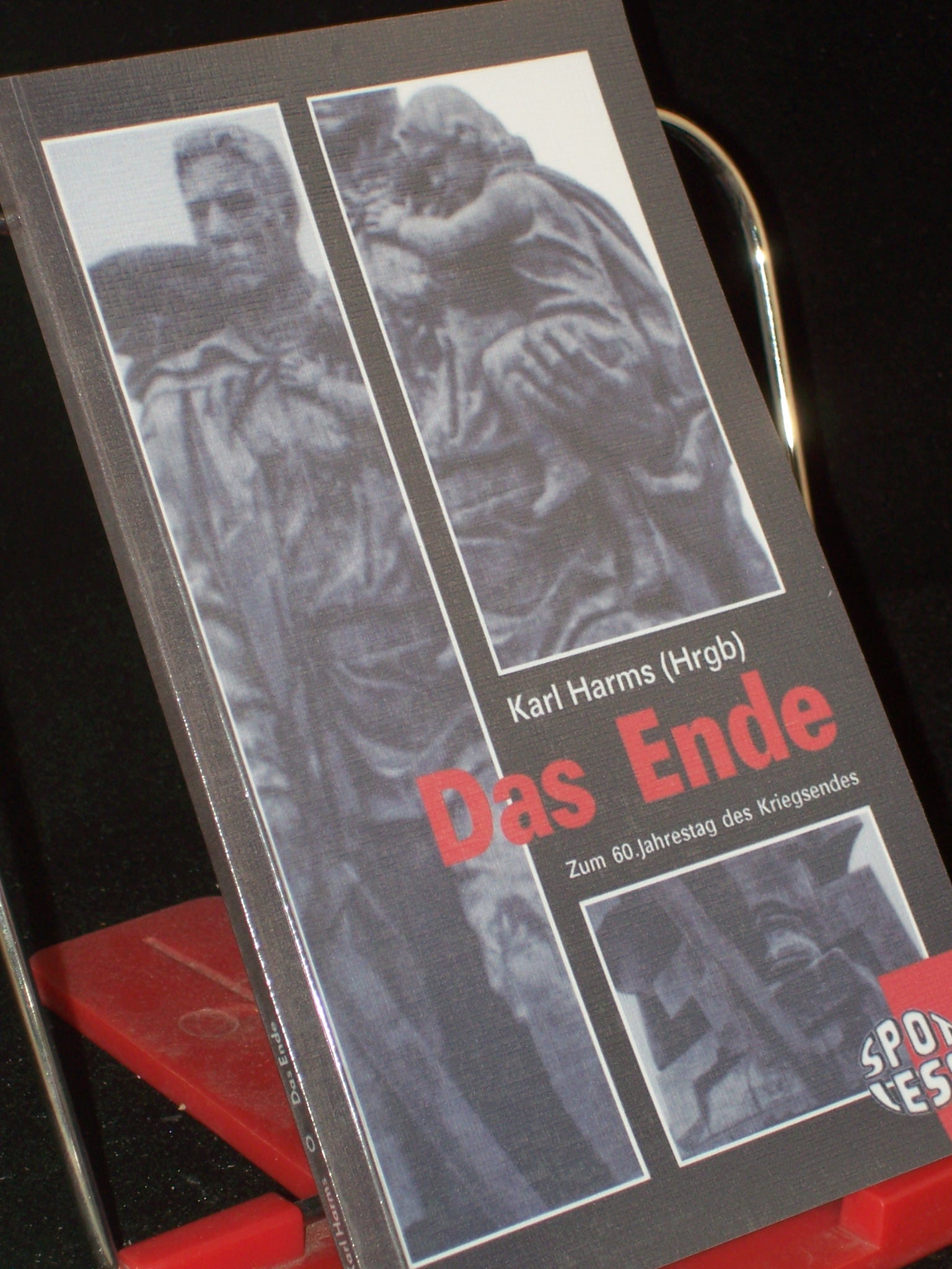 Artikelbild 1 des Artikels “Das Ende : zum 60. Jahrestag des Kriegsendes / Karl Harms (Hrgb.) “