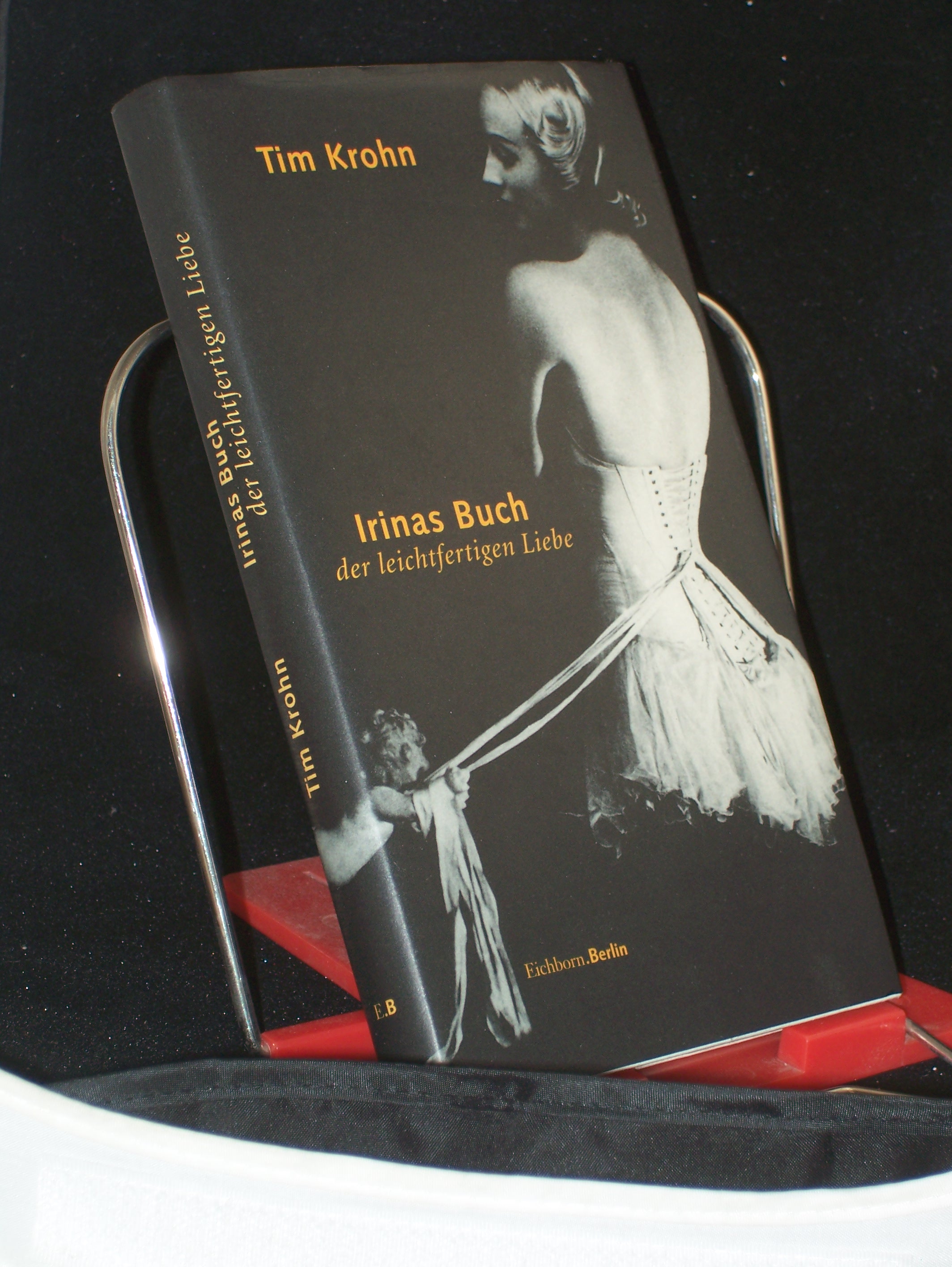 Artikelbild 1 des Artikels “Irinas Buch der leichtfertigen Liebe / Tim Krohn “