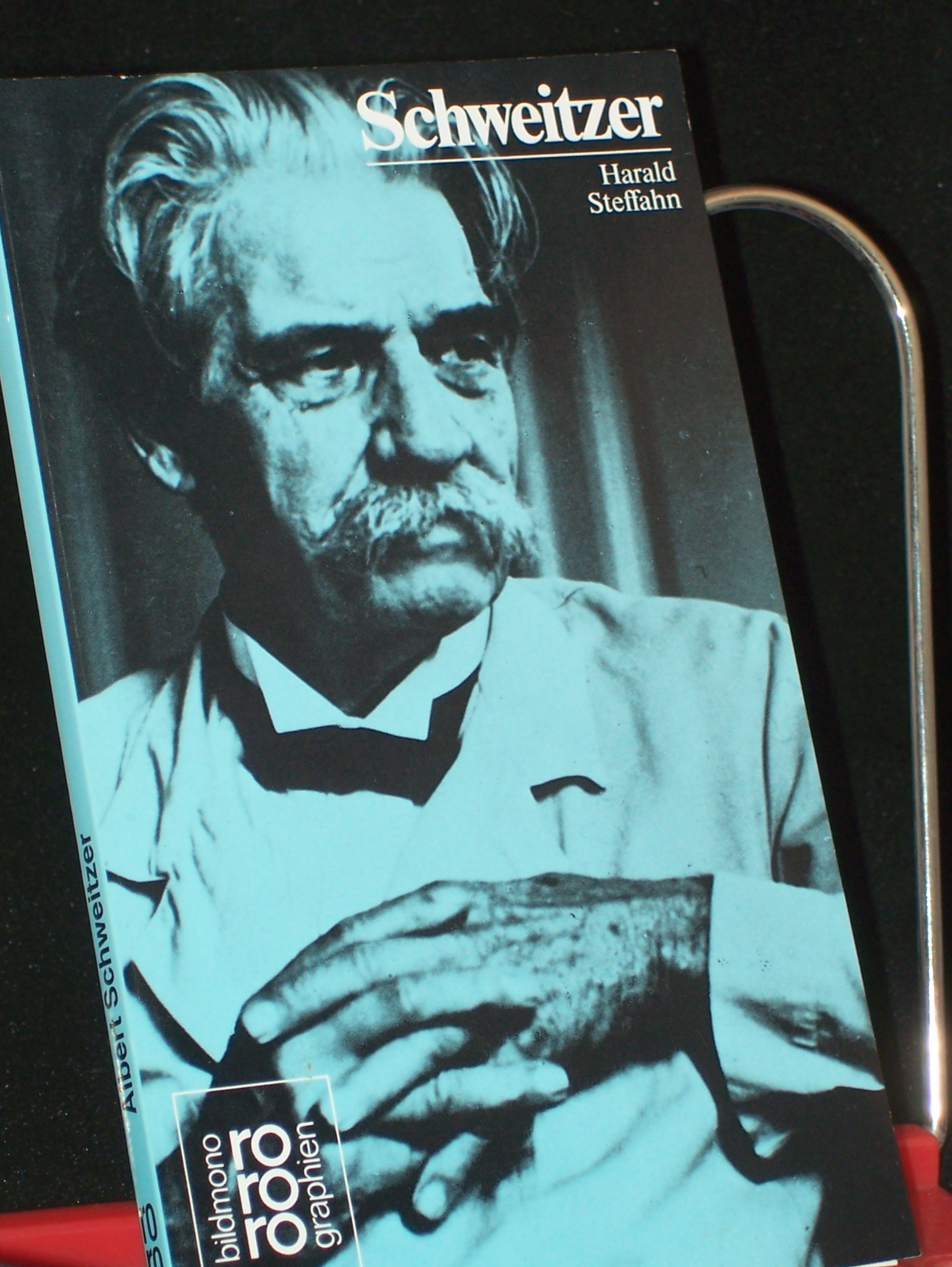 Artikelbild 1 des Artikels “Albert Schweitzer / mit Selbstzeugnissen und Bilddokumenten dargest. von Harald Steffahn. Hrsg.: Kurt Kusenberg “