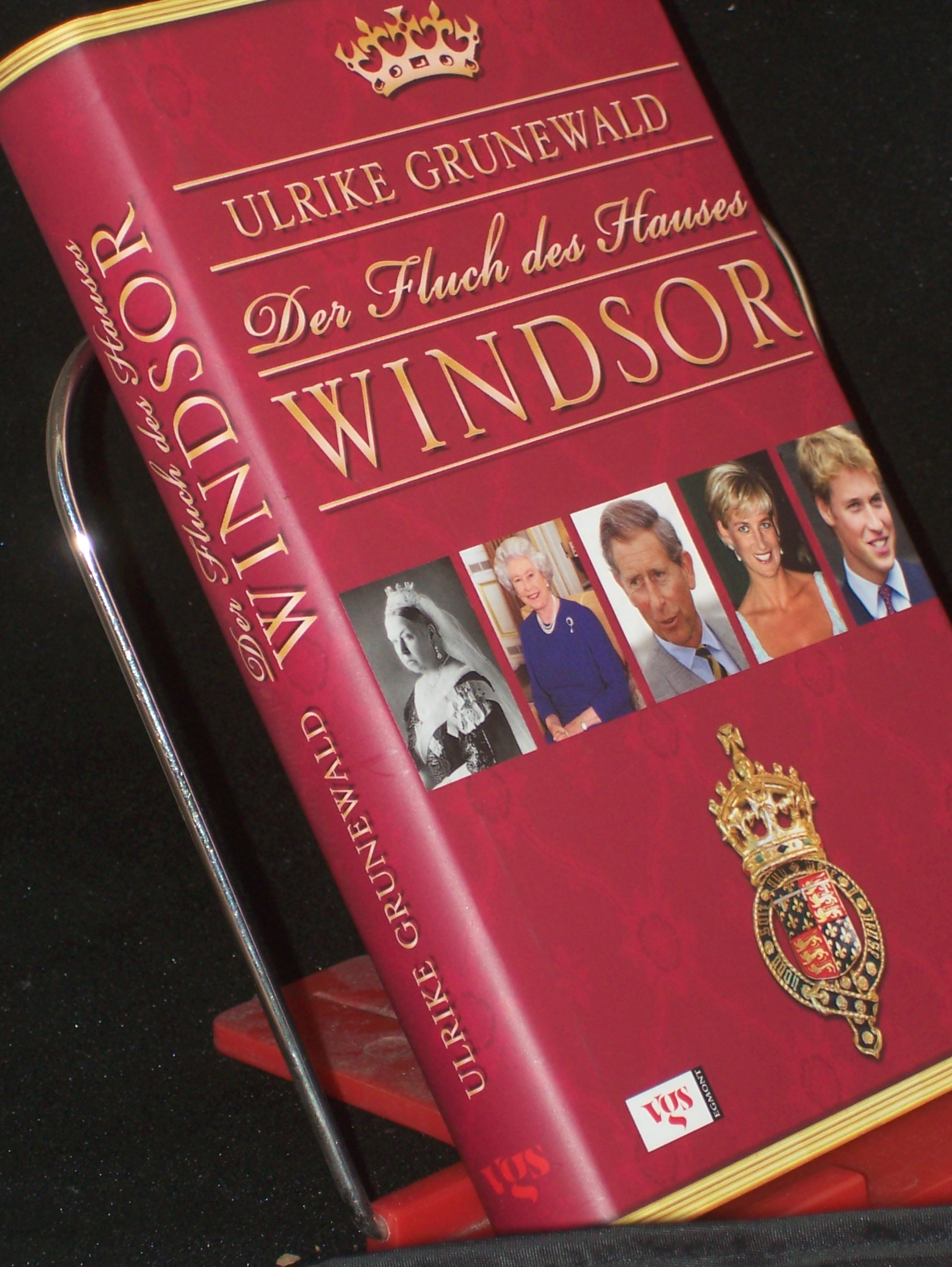 Artikelbild 1 des Artikels “Der Fluch des Hauses Windsor / Ulrike Grunewald “