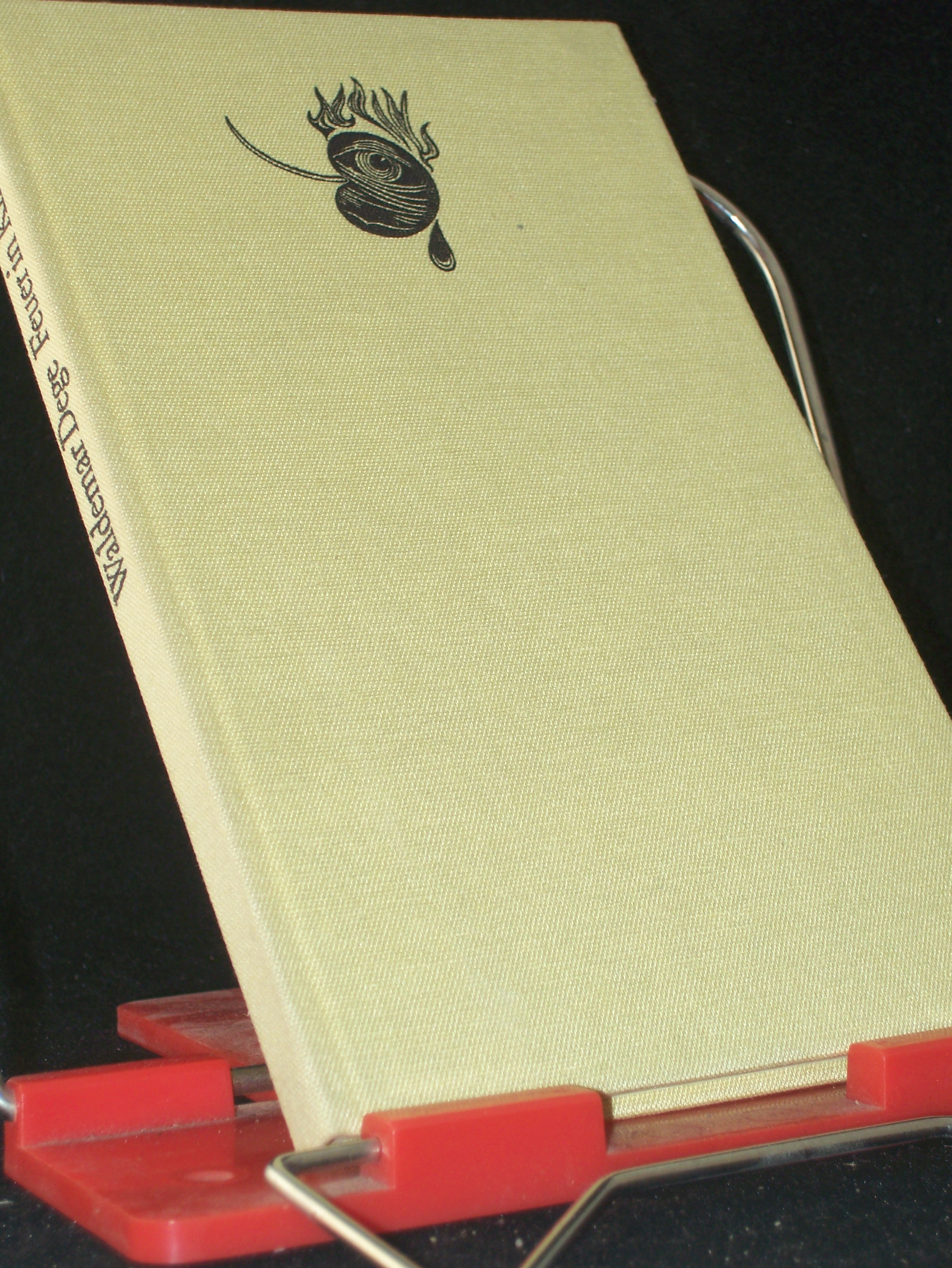 Artikelbild 1 des Artikels “Feuer in Kirschgärten : Gedichte / Waldemar Dege. [Ill. von Wolfgang
Würfel] “