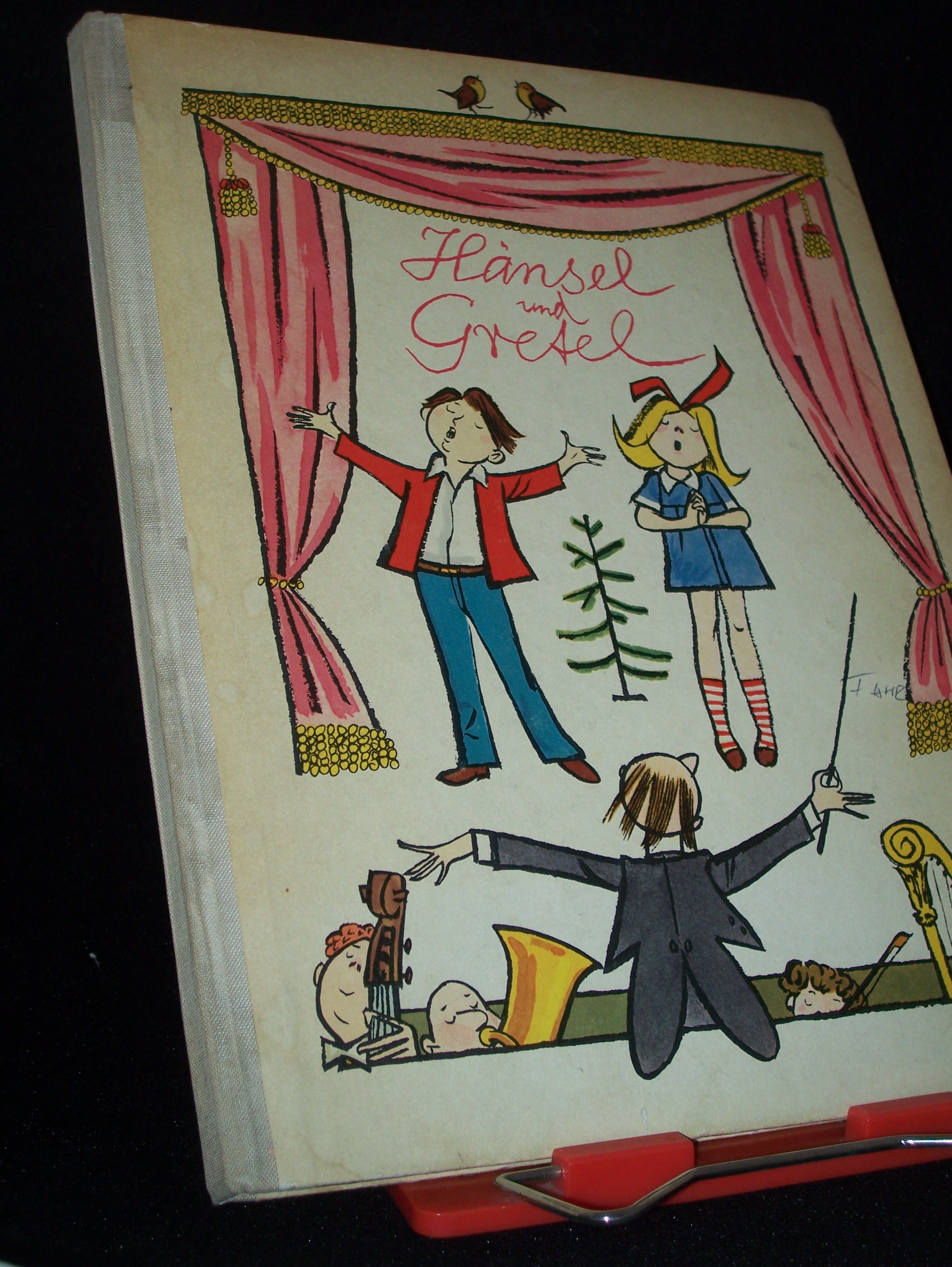 Artikelbild 1 des Artikels “Hänsel und Gretel / Engelbert Humperdinck. Eine ill. Geschichte f.
kleine u. große Leute nach d. gleichnamigen Märchenoper v. Adelheid
Wette. Ill.: Werner Klemke “