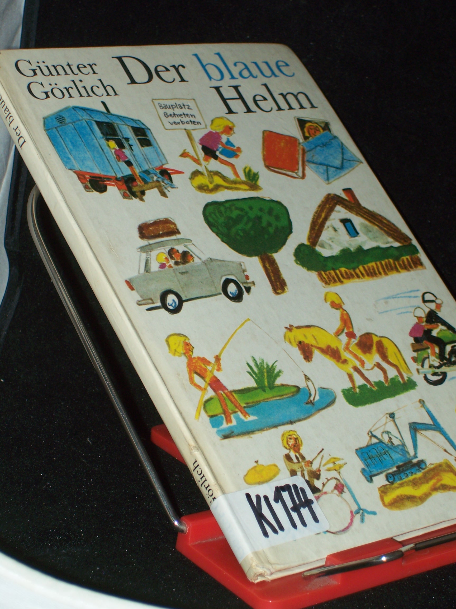 Artikelbild 1 des Artikels “Der blaue Helm / Günter Görlich. Ill. von Bernhard Nast “