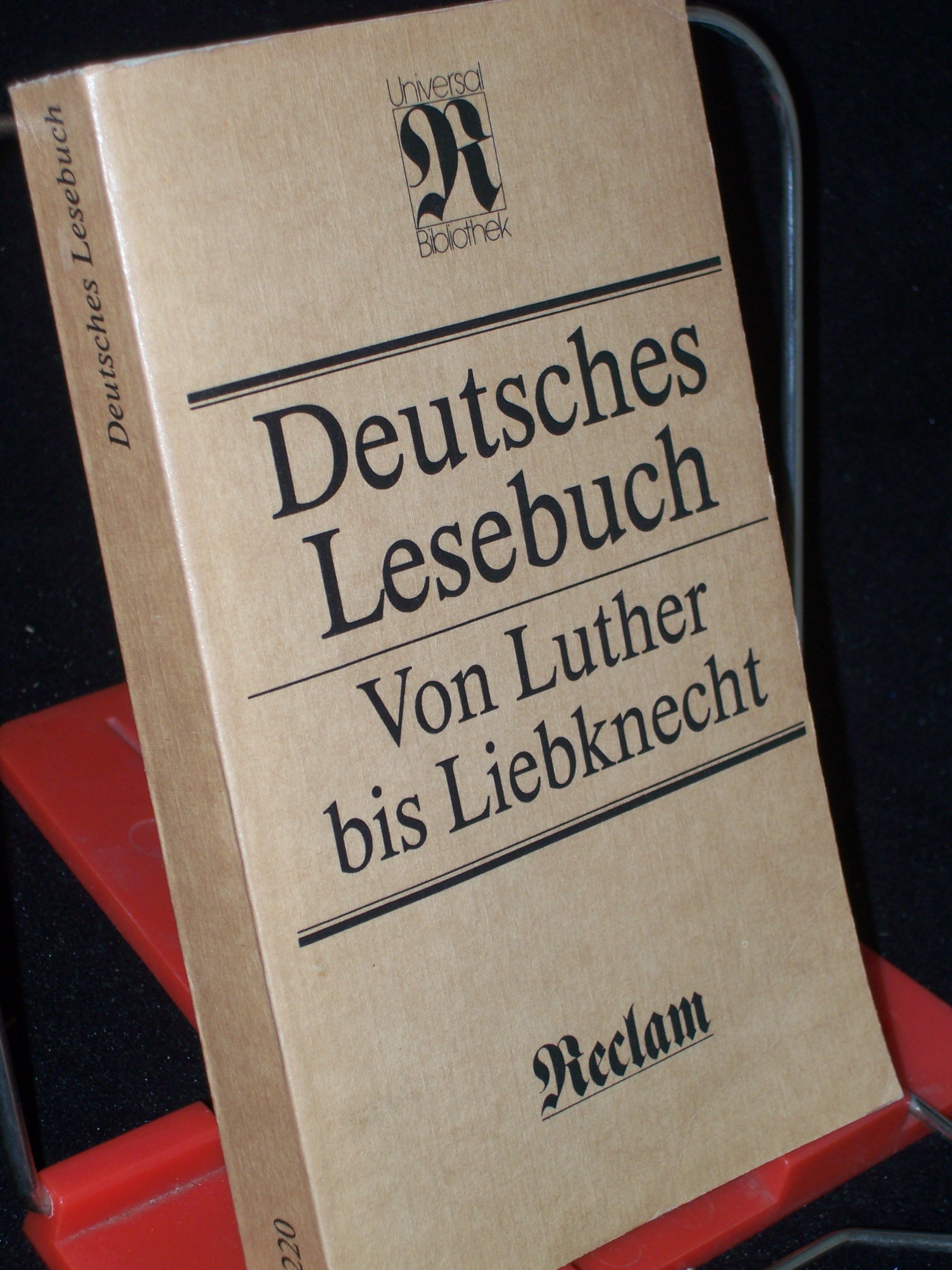 Artikelbild 1 des Artikels “Deutsches Lesebuch : von Luther bis Liebknecht ; [Veröff. d. Akad. d. Künste d. Dt. Demokrat. Republik] / hrsg. von Stephan Hermlin “