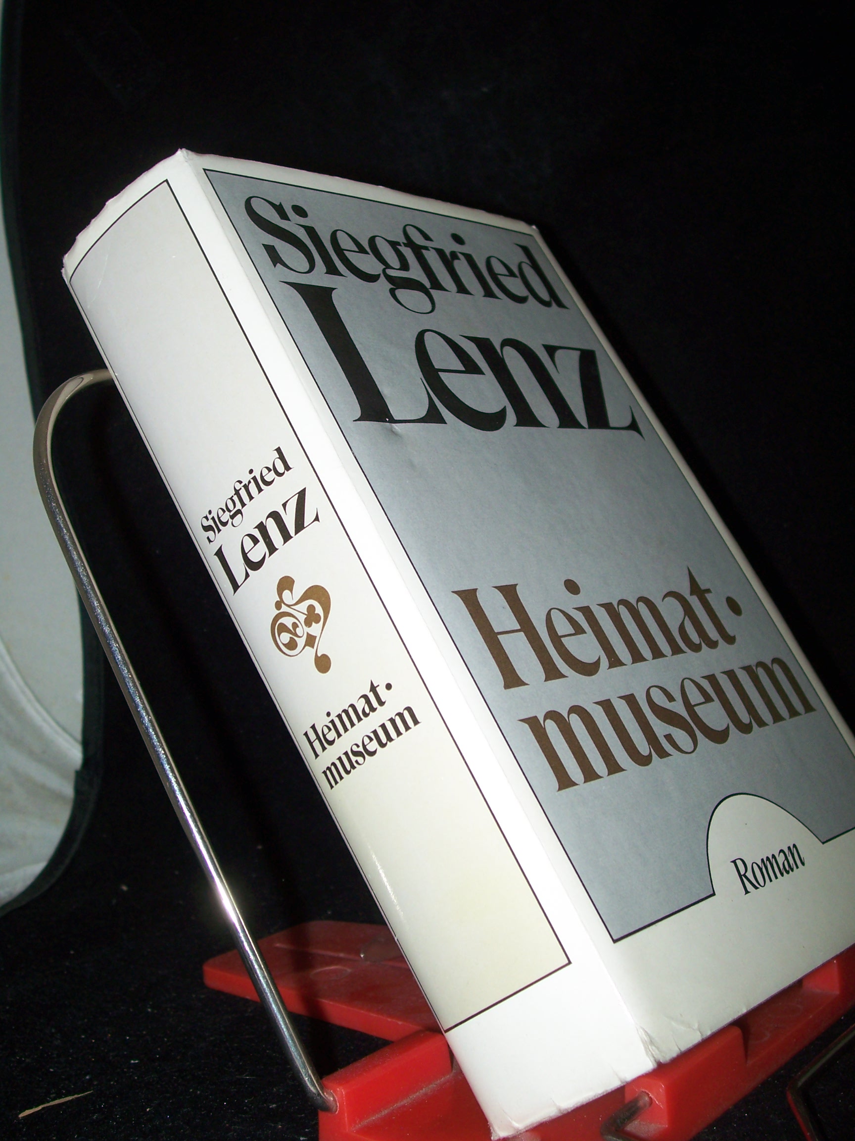 Artikelbild 1 des Artikels “Heimatmuseum : Roman / Siegfried Lenz “