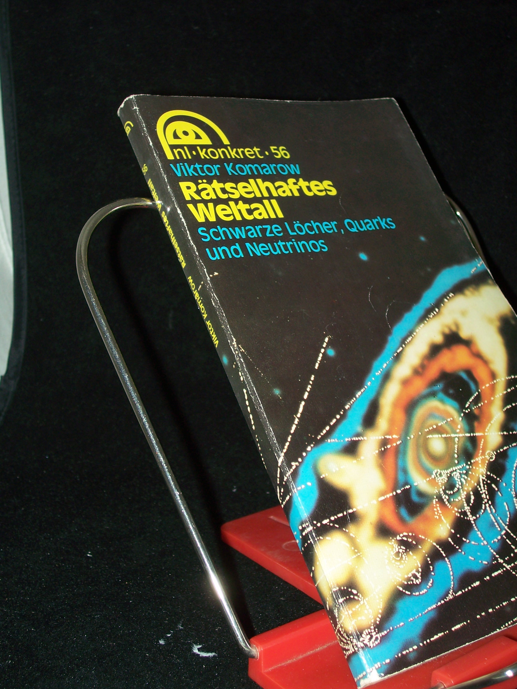 Artikelbild 1 des Artikels “Rätselhaftes Weltall : schwarze Löcher, Quarks u. Neutrinos / Viktor Komarow. [Ins Dt. übertr. von Friedrich Bergner] “