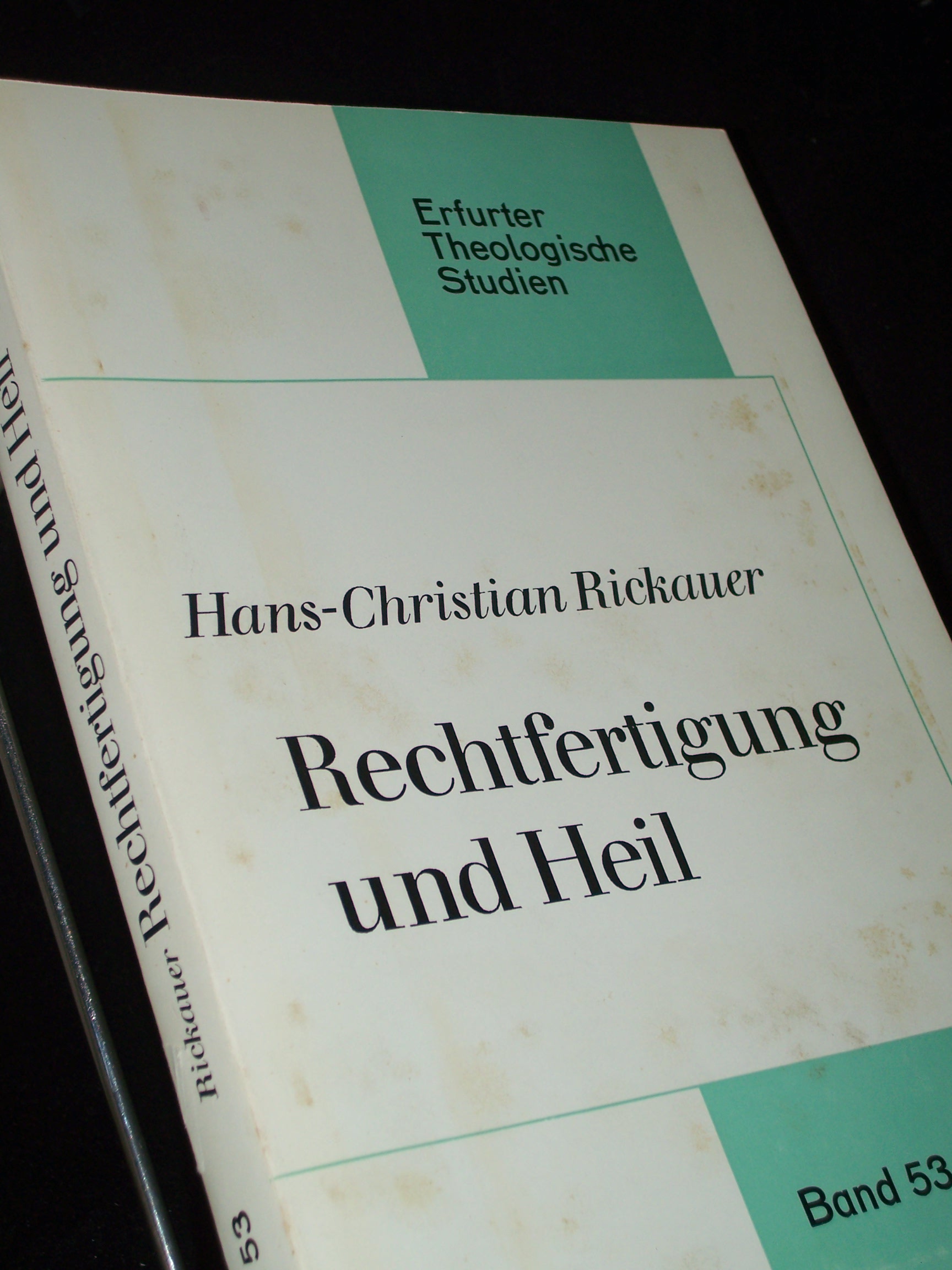 Artikelbild 1 des Artikels “Rechtfertigung und Heil : d. Vermittlung von Glaube u. Heilshandeln in
d. Auseinandersetzung mit d. reformator. Lehre bei Konrad Klinge
(1483/84 - 1556) / Hans-Christian Rickauer “